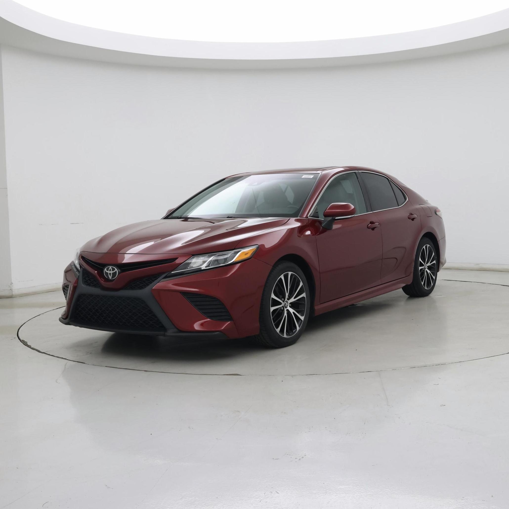 Thumbnail: 2018 Toyota Camry - 4