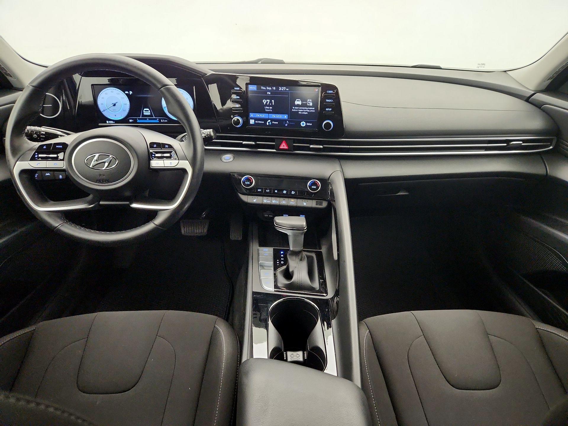 Thumbnail: 2022 Hyundai Elantra - 9