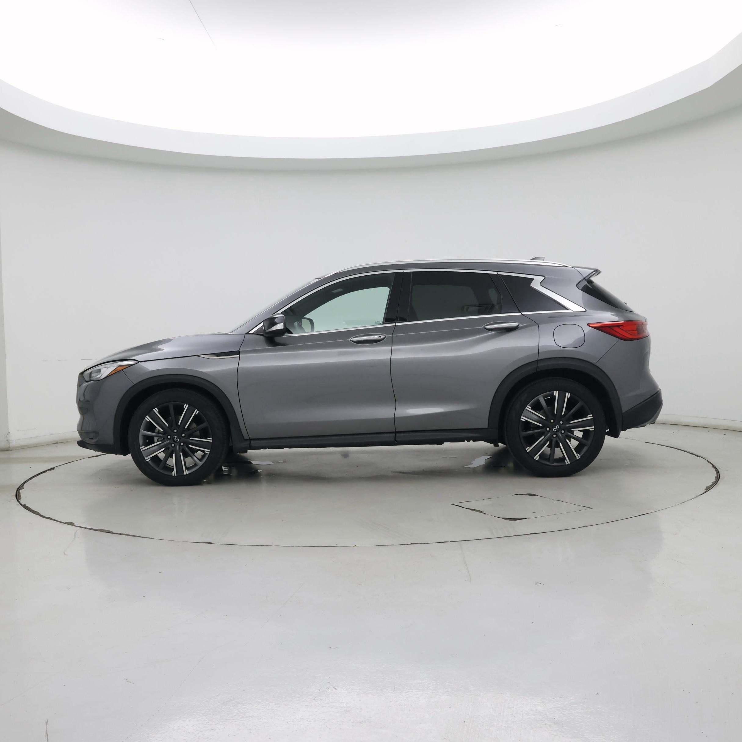 Thumbnail: 2021 INFINITI QX50 - 3