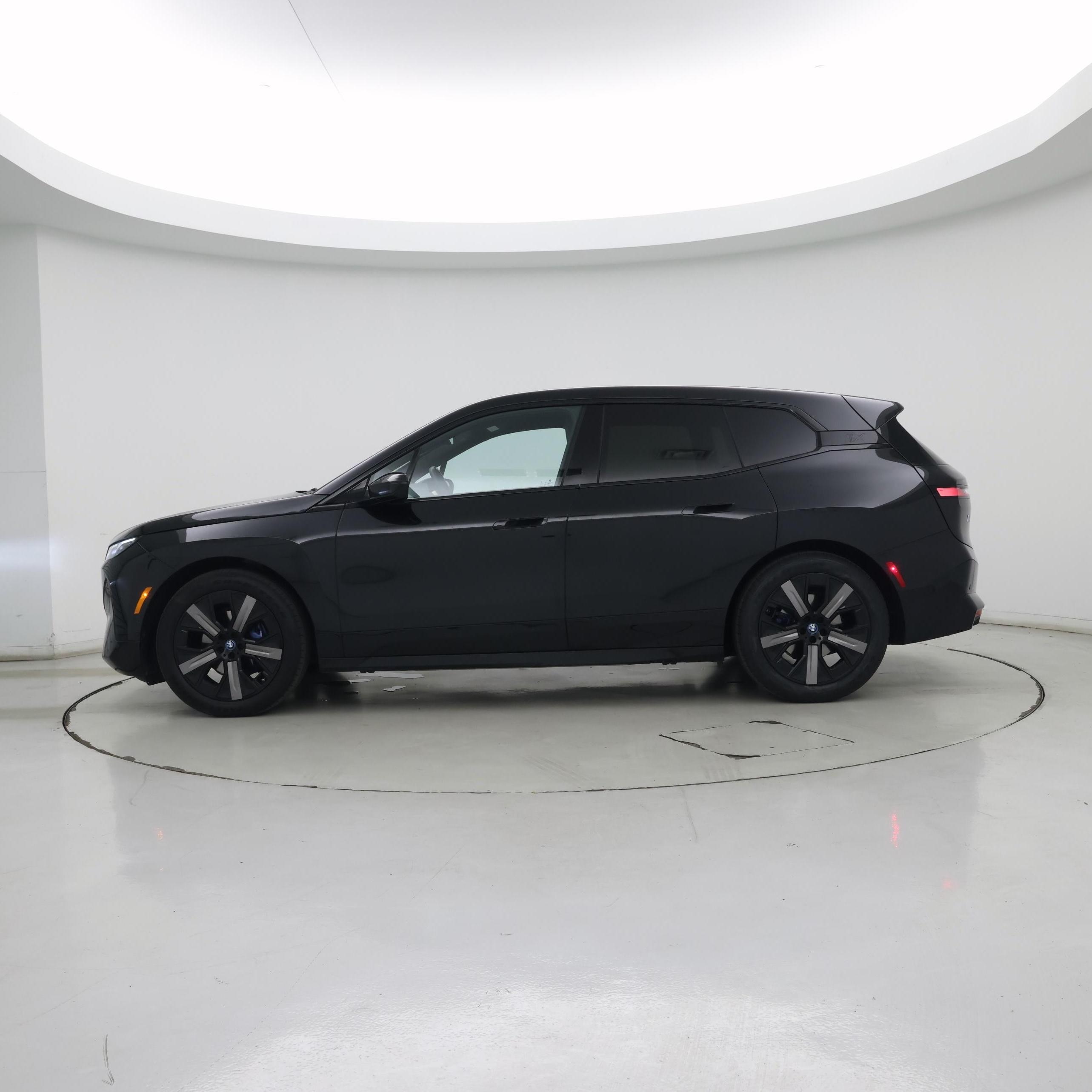 Thumbnail: 2023 BMW iX - 3