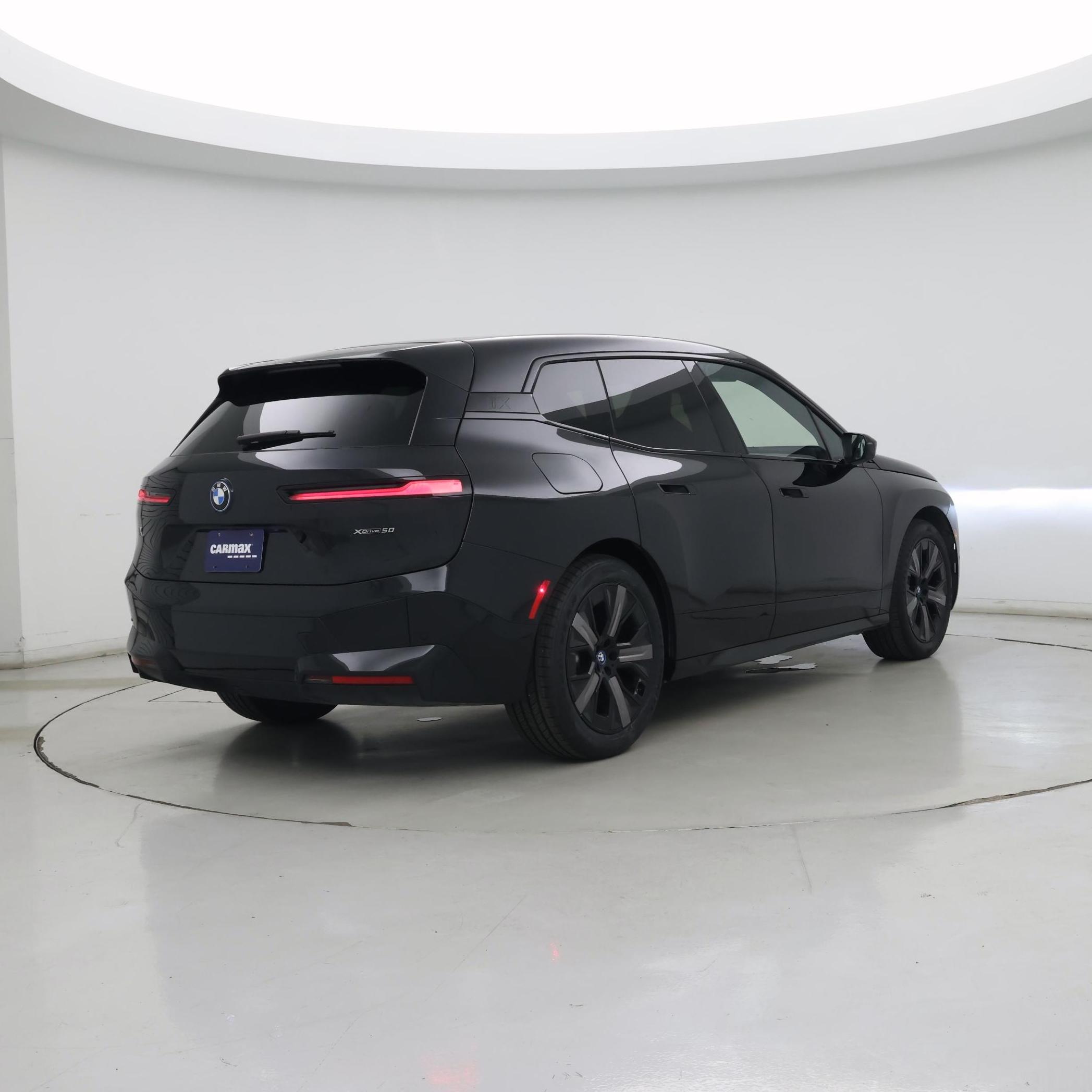Thumbnail: 2023 BMW iX - 8
