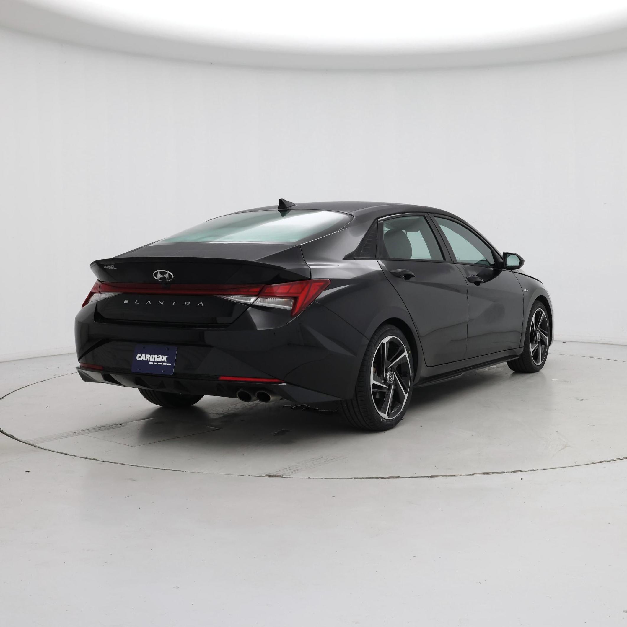 Thumbnail: 2023 Hyundai Elantra - 8