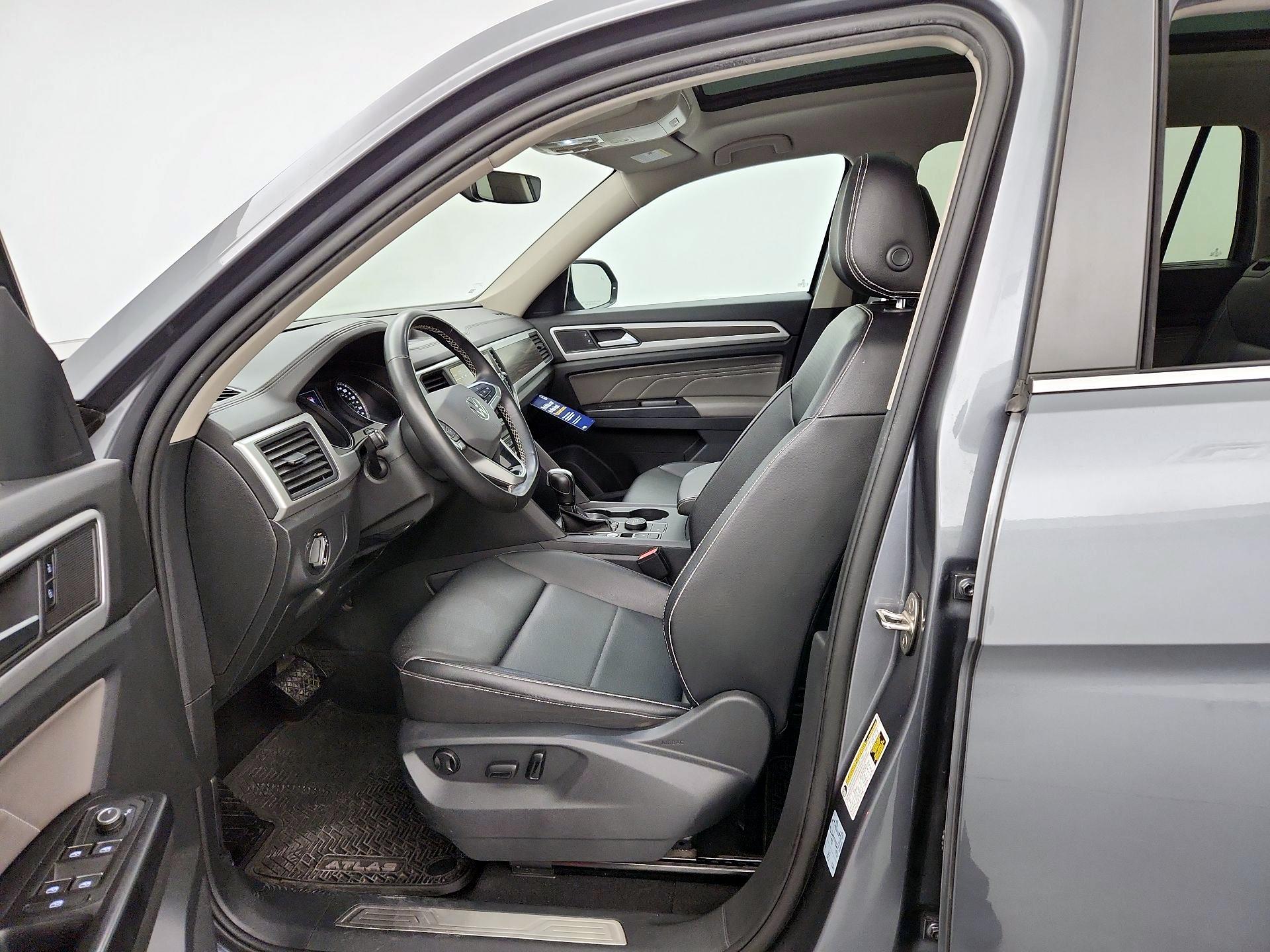 Thumbnail: 2021 Volkswagen Atlas - 11