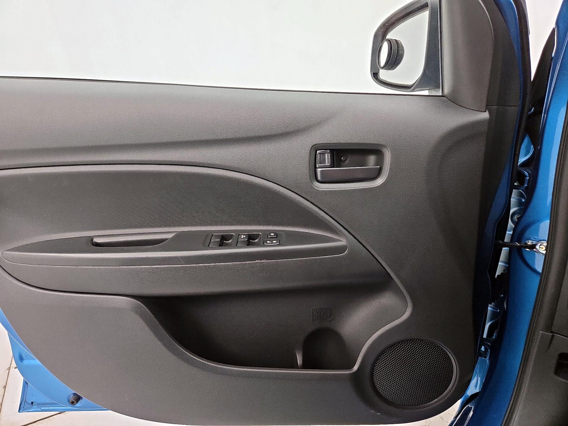 Thumbnail: 2020 Mitsubishi Mirage - 12