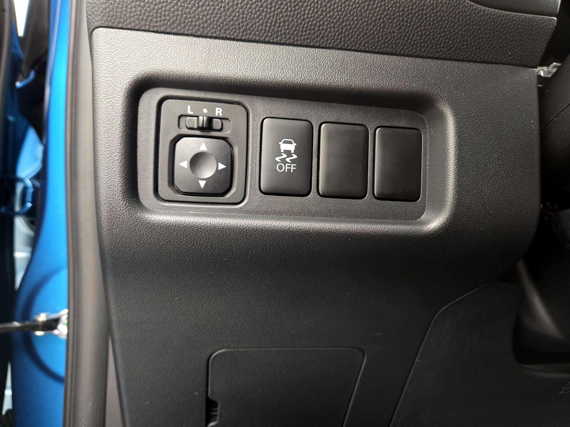 Thumbnail: 2020 Mitsubishi Mirage - 13