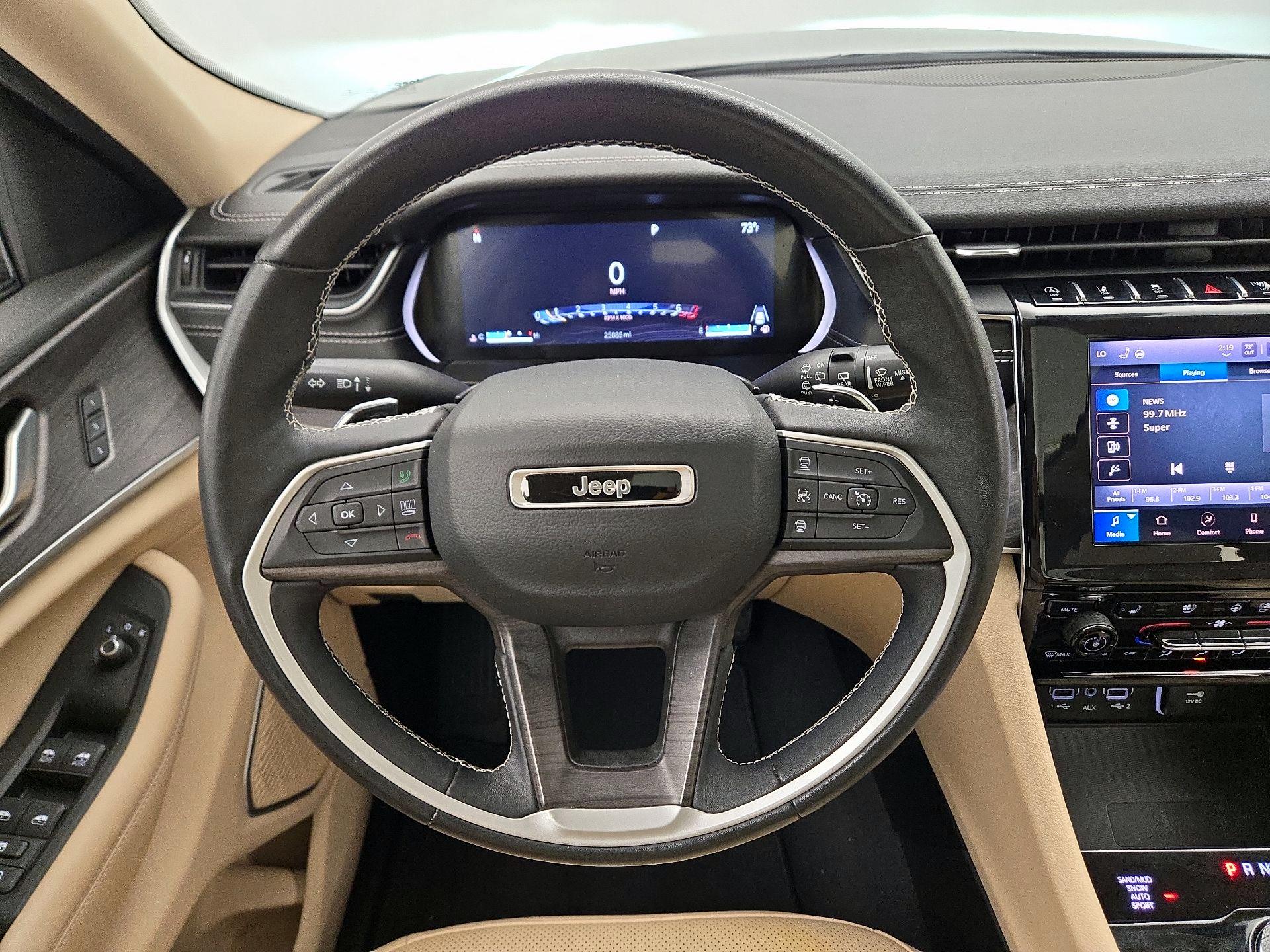 Thumbnail: 2022 Jeep Grand Cherokee L - 10