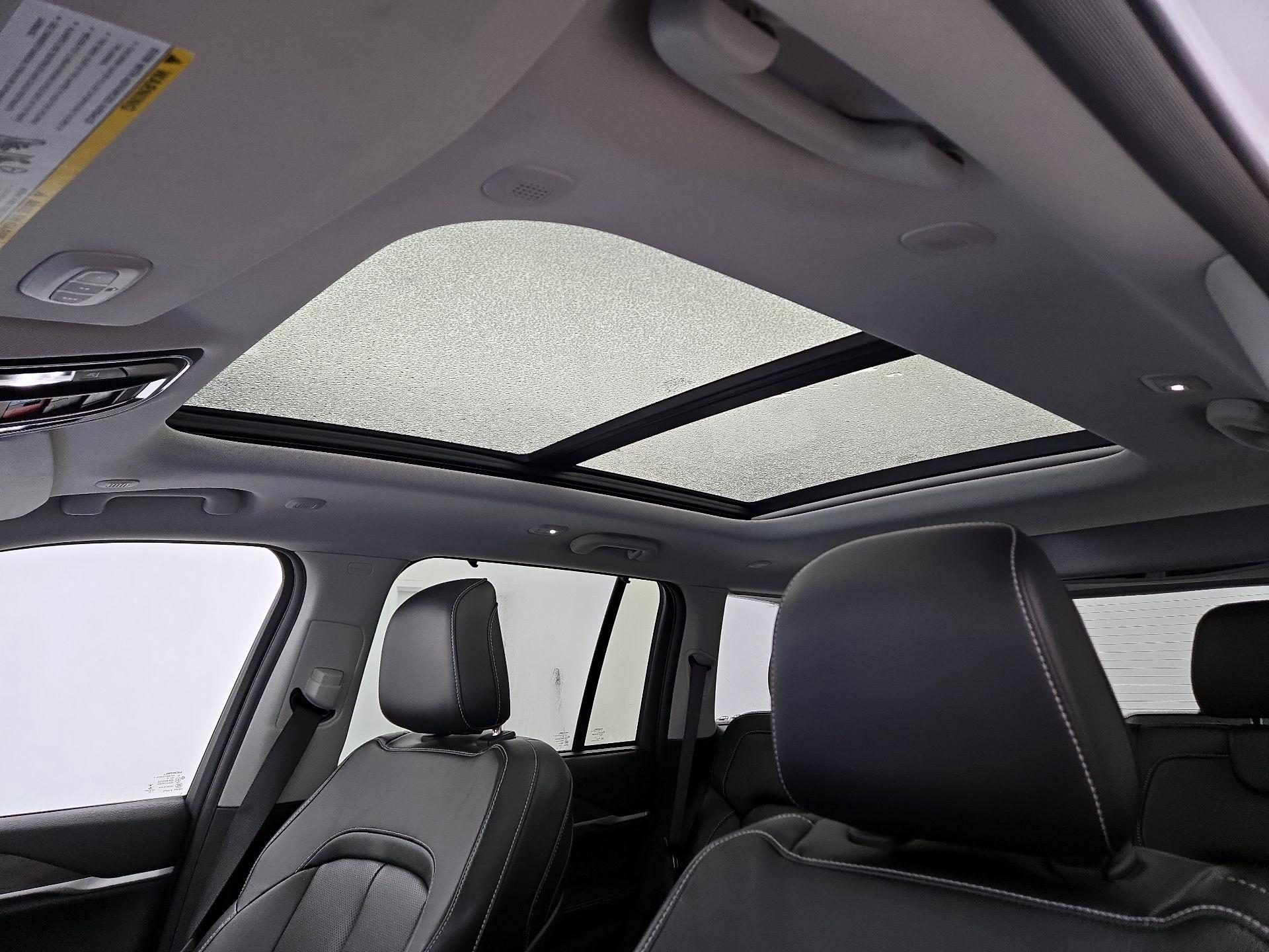 Thumbnail: 2022 Jeep Grand Cherokee - 20