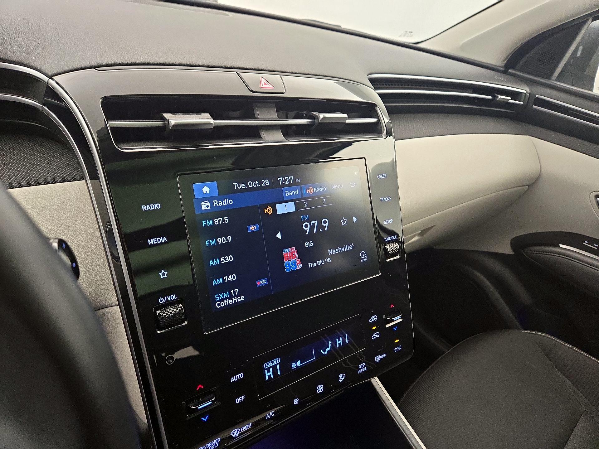 Thumbnail: 2022 Hyundai Tucson - 15