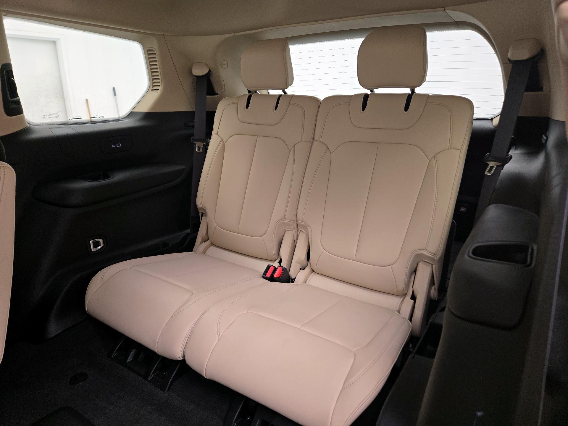 Thumbnail: 2021 Jeep Grand Cherokee L - 20