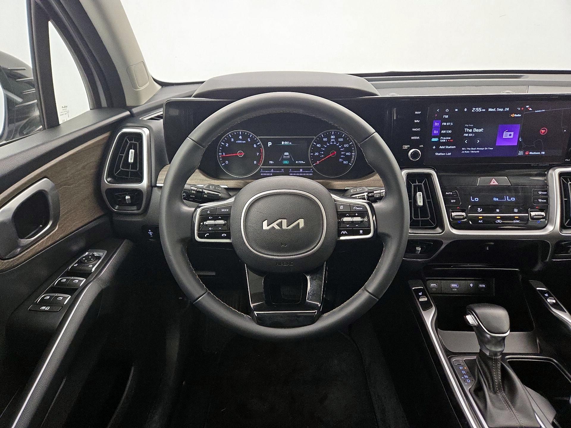 Thumbnail: 2022 Kia Sorento - 10