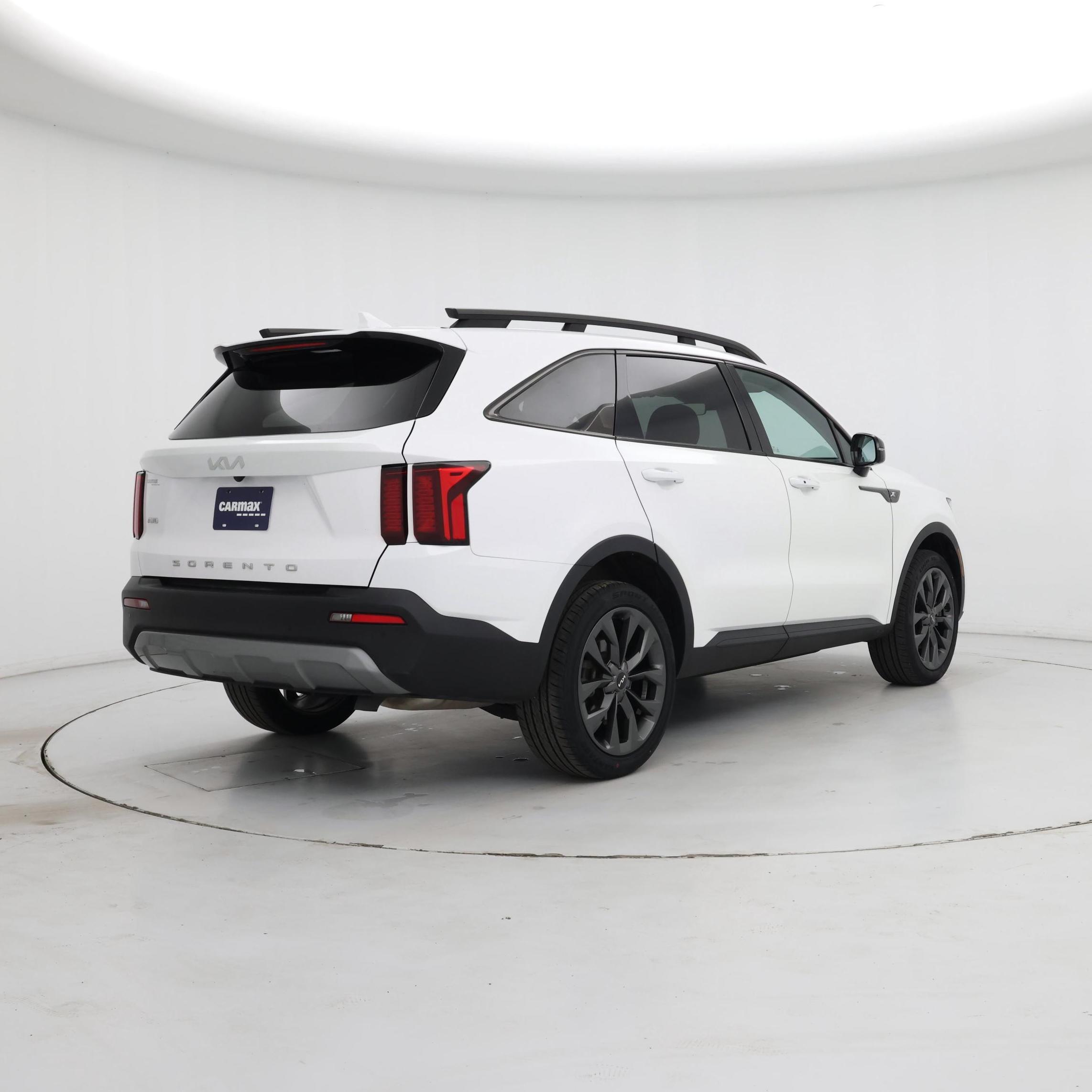 Thumbnail: 2022 Kia Sorento - 8