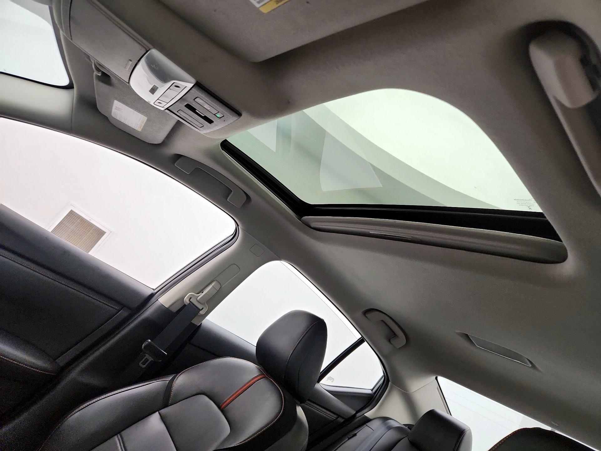 Thumbnail: 2023 Nissan Sentra - 18