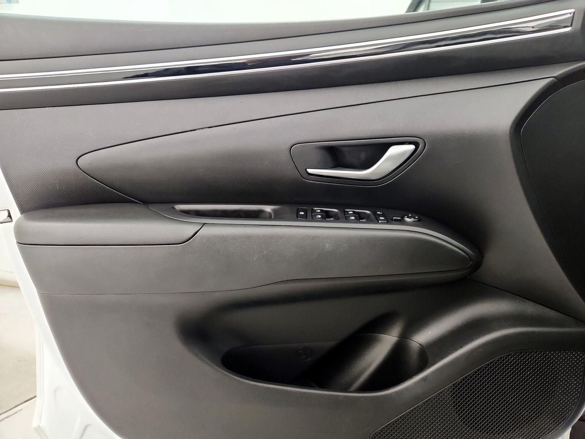 Thumbnail: 2022 Hyundai Tucson - 12