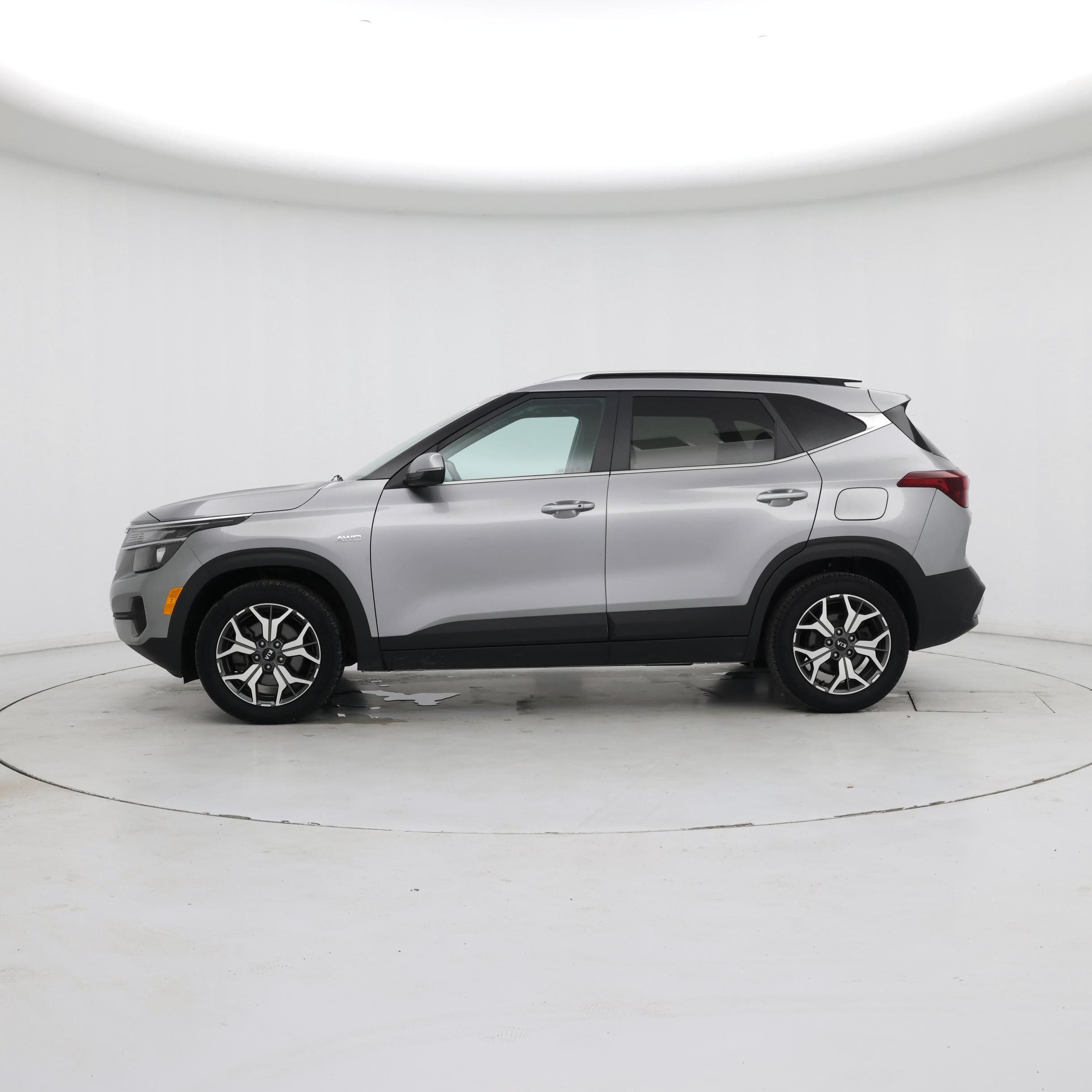 Thumbnail: 2021 Kia Seltos - 3