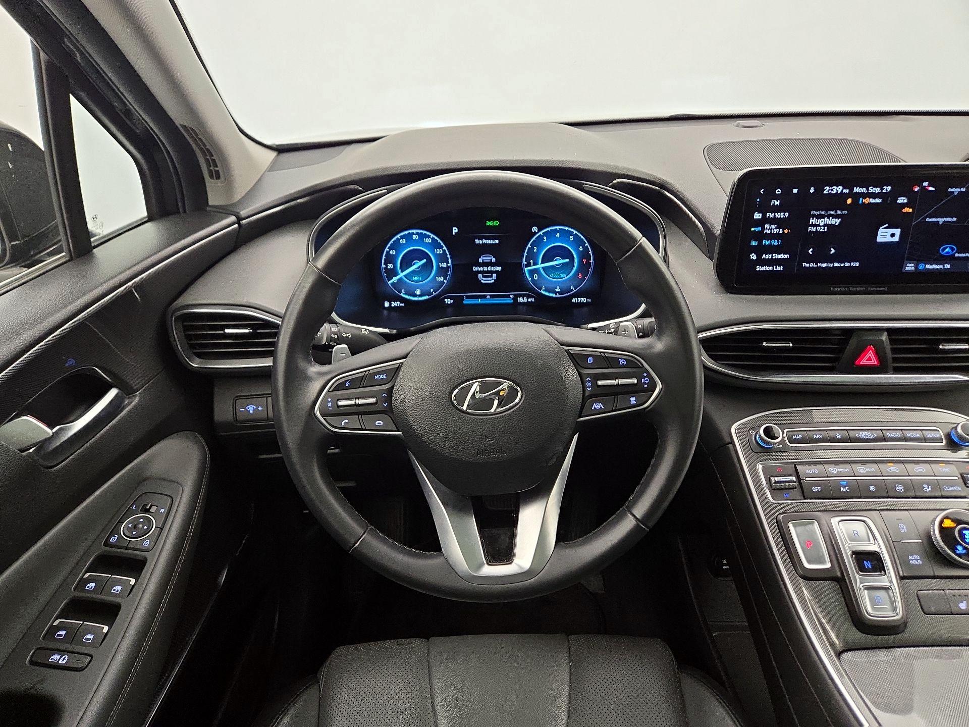 Thumbnail: 2023 Hyundai Santa Fe - 10