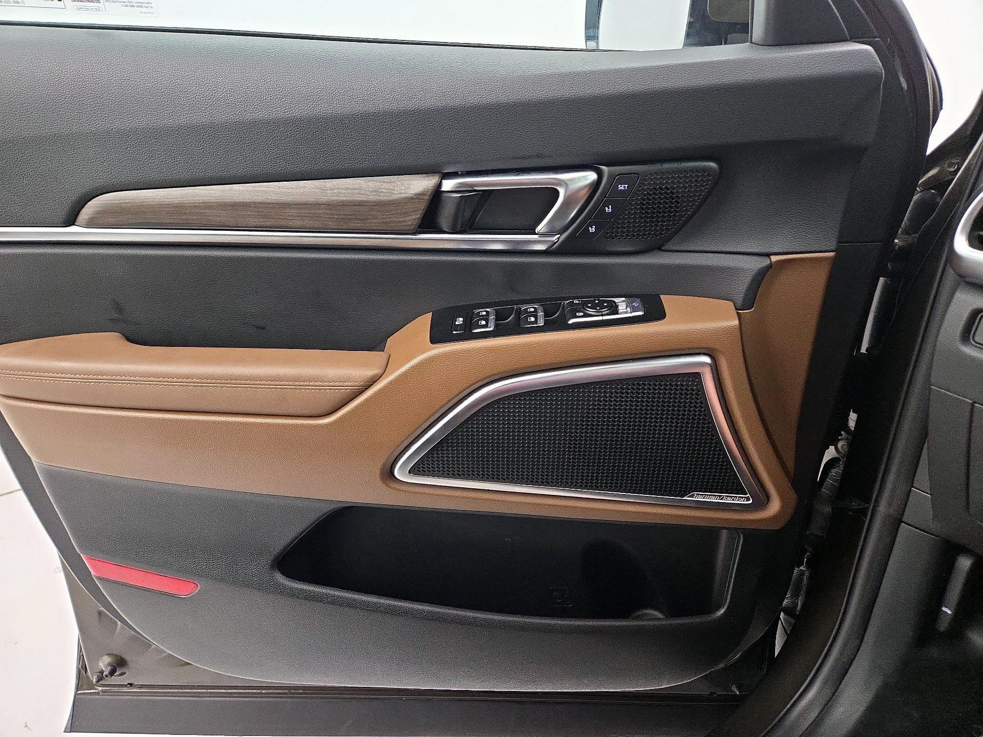 Thumbnail: 2022 Kia Telluride - 12