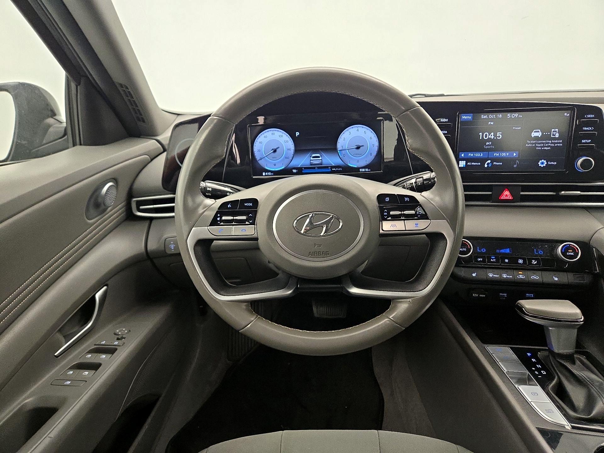 Thumbnail: 2022 Hyundai Elantra - 10