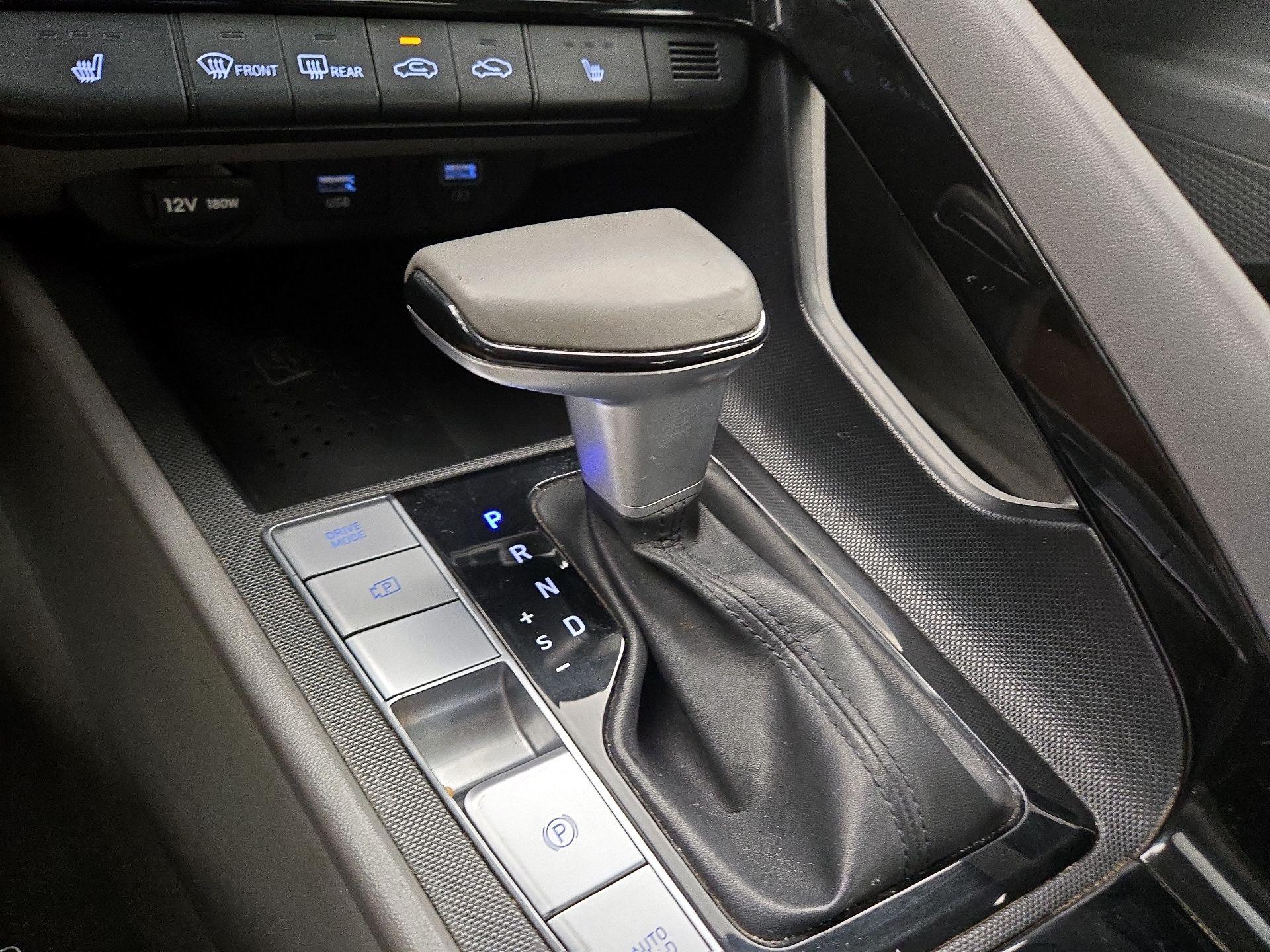 Thumbnail: 2022 Hyundai Elantra - 17