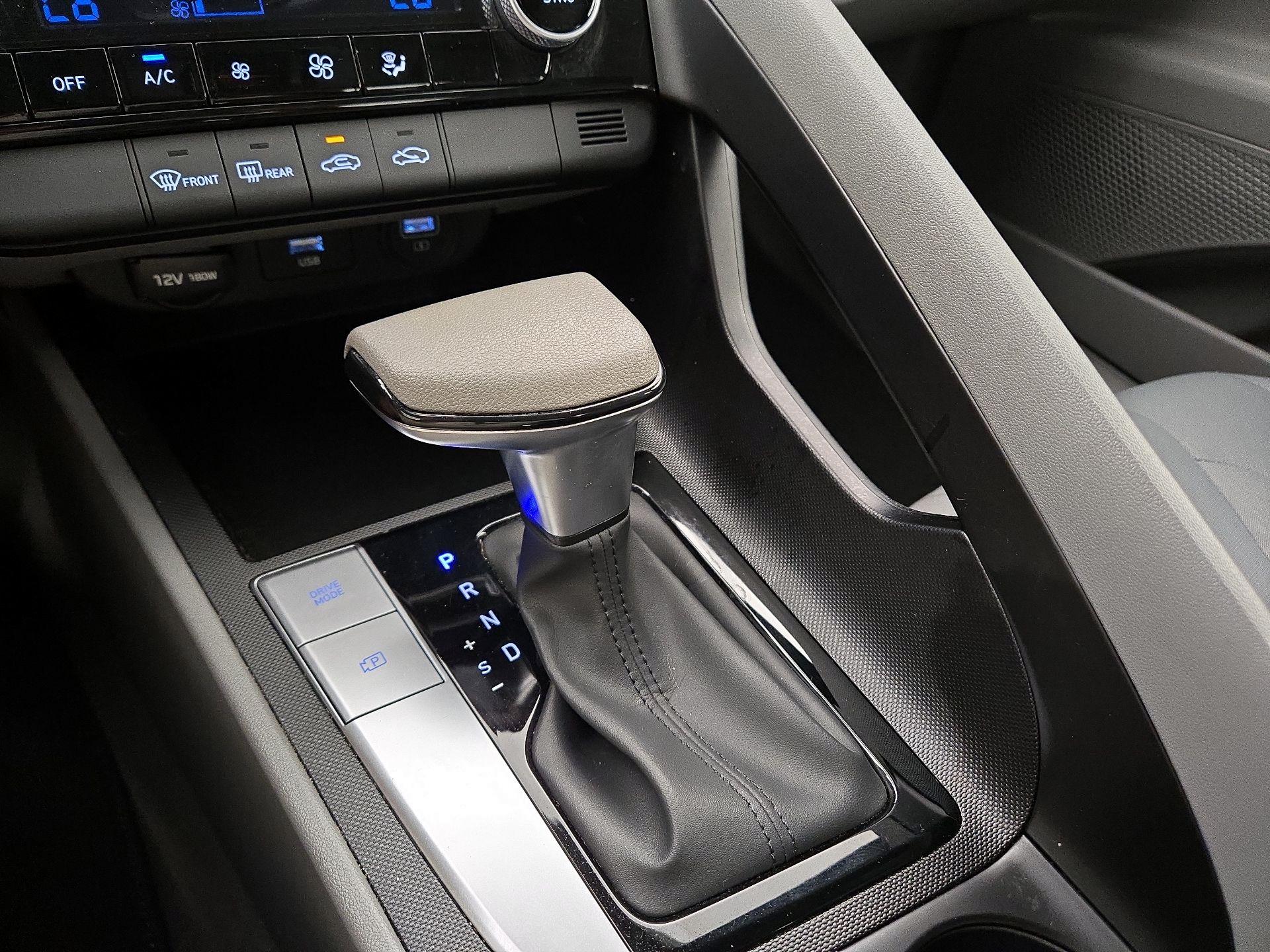 Thumbnail: 2023 Hyundai Elantra - 17