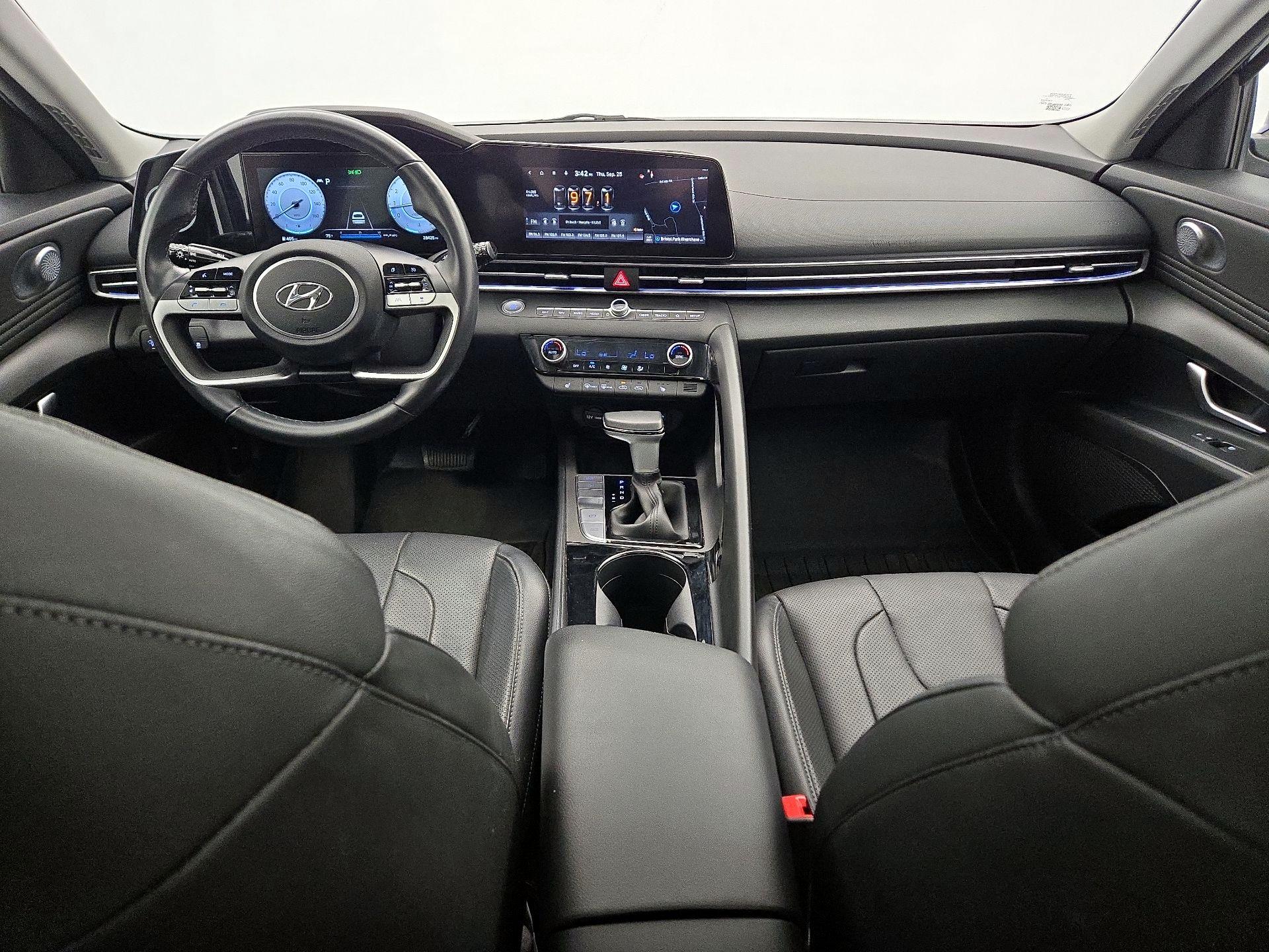 Thumbnail: 2022 Hyundai Elantra - 9
