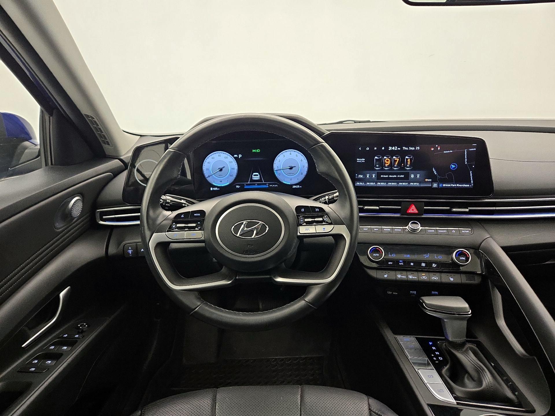 Thumbnail: 2022 Hyundai Elantra - 10