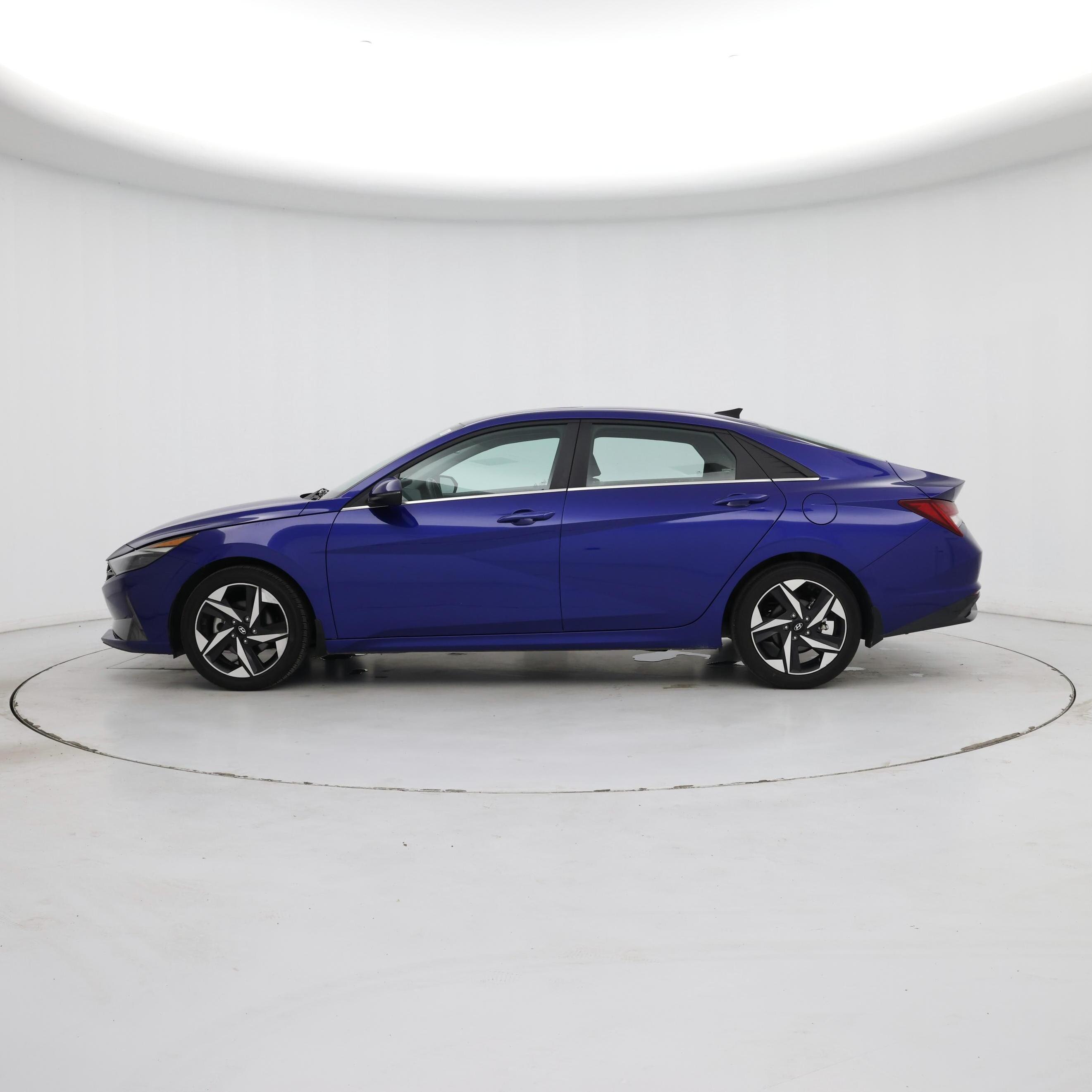 Thumbnail: 2022 Hyundai Elantra - 3