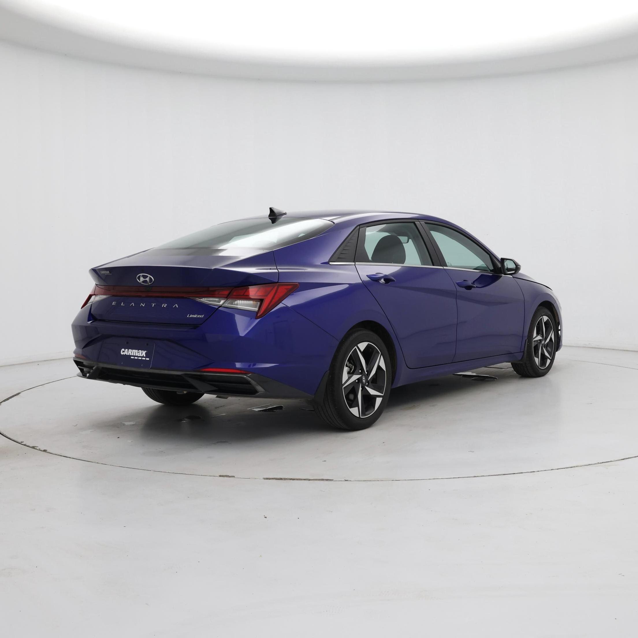 Thumbnail: 2022 Hyundai Elantra - 8