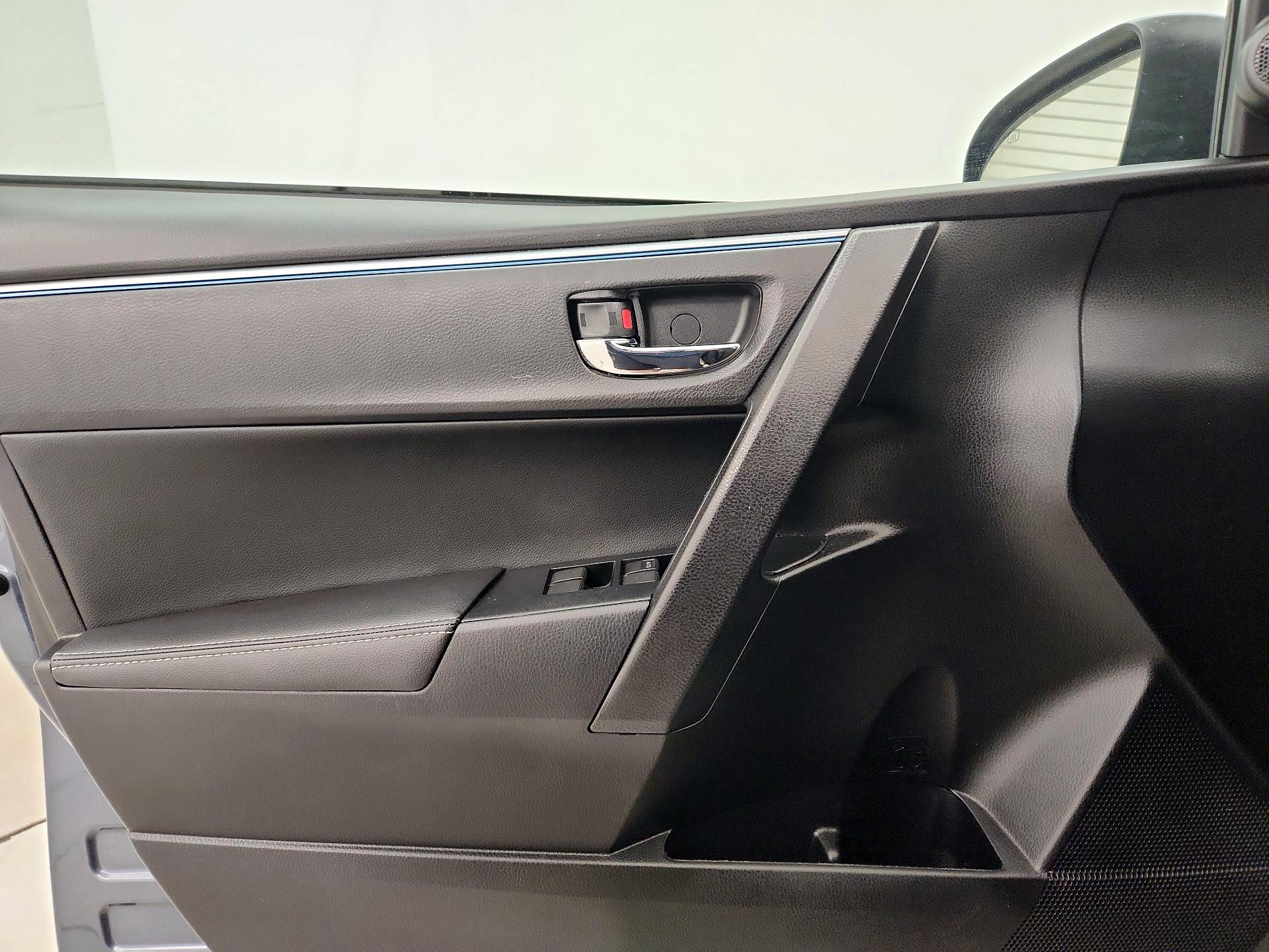 Thumbnail: 2016 Toyota Corolla - 12