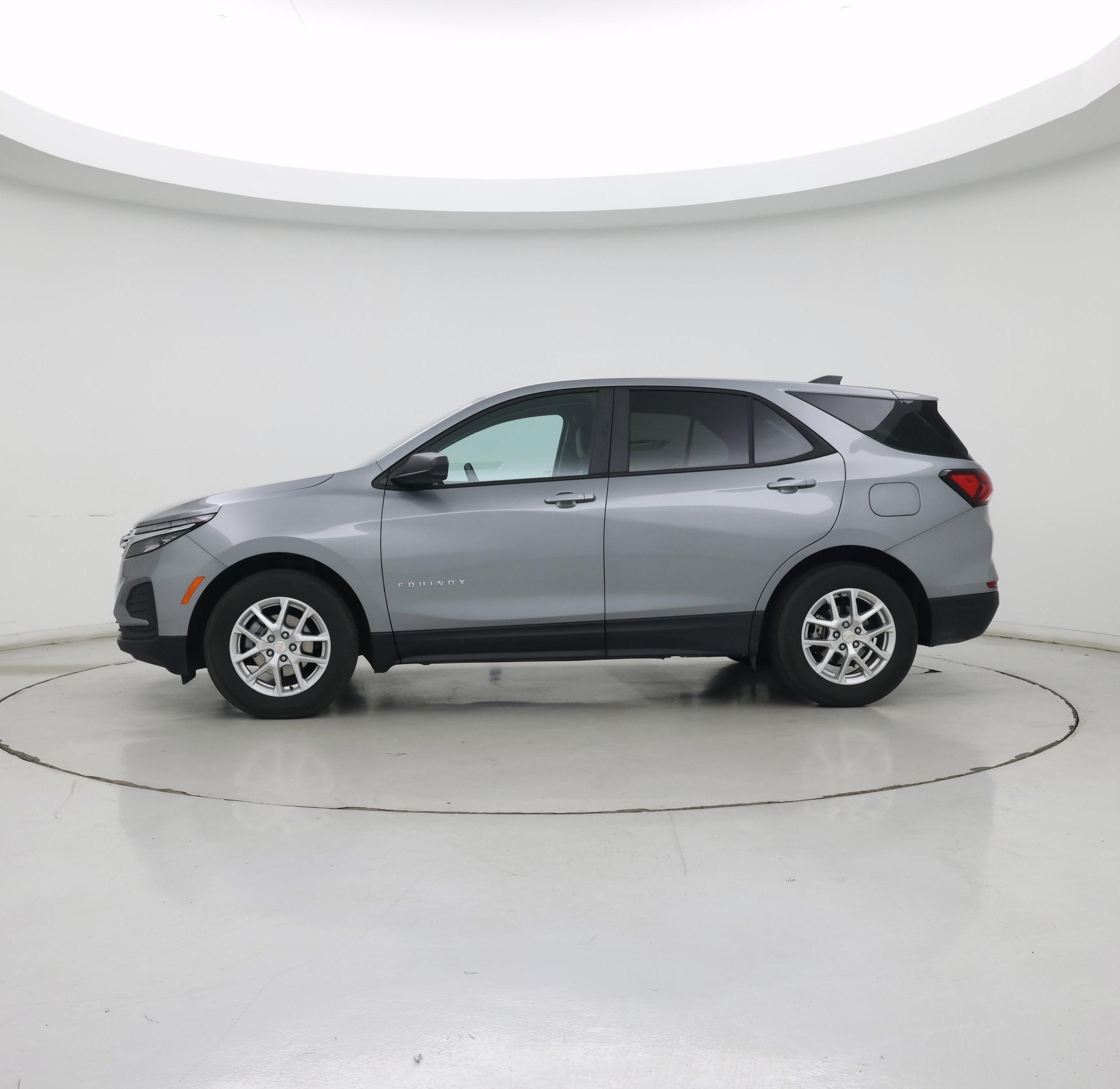 Thumbnail: 2023 Chevrolet Equinox - 3