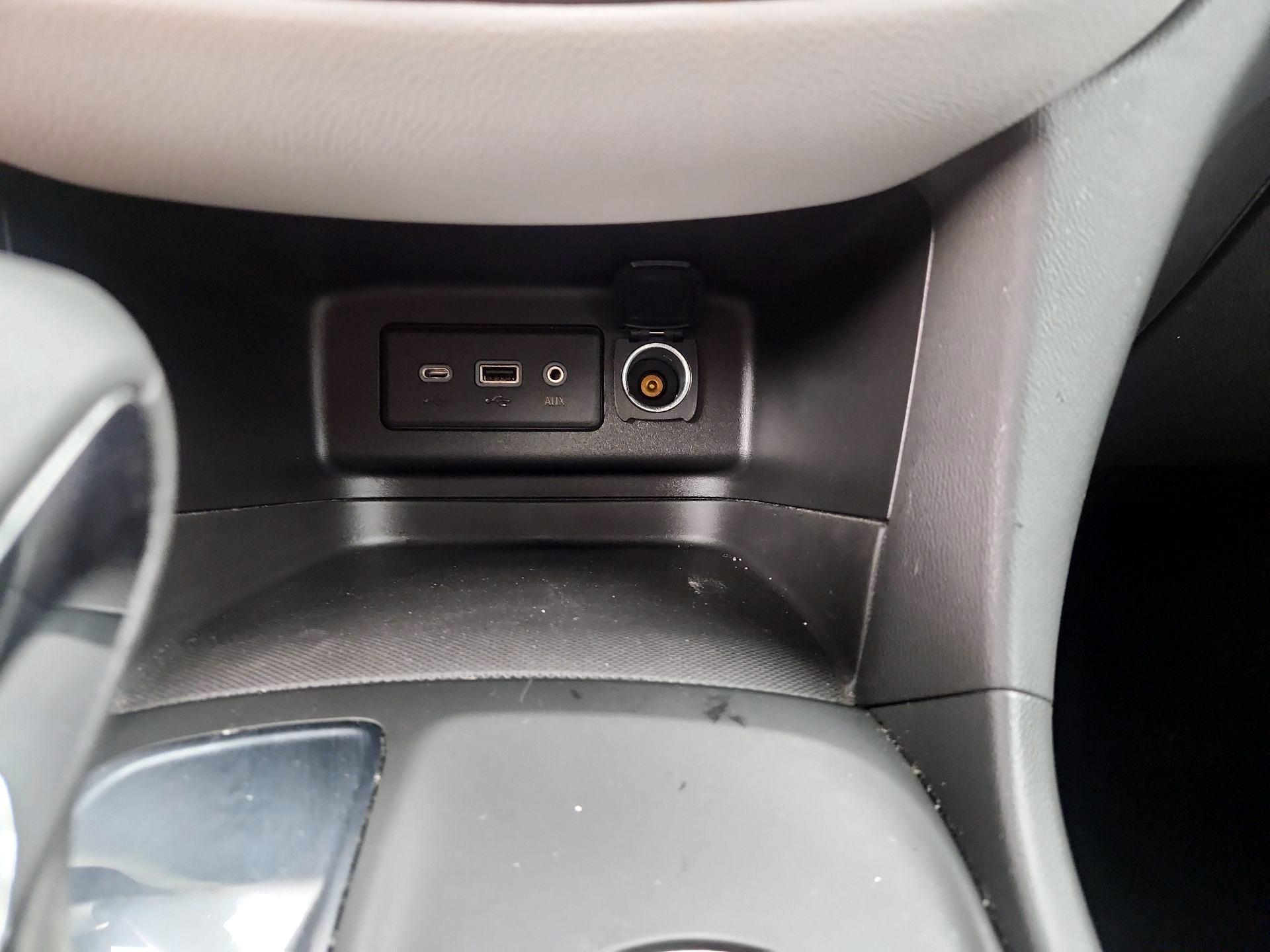Thumbnail: 2022 Chevrolet Equinox - 18