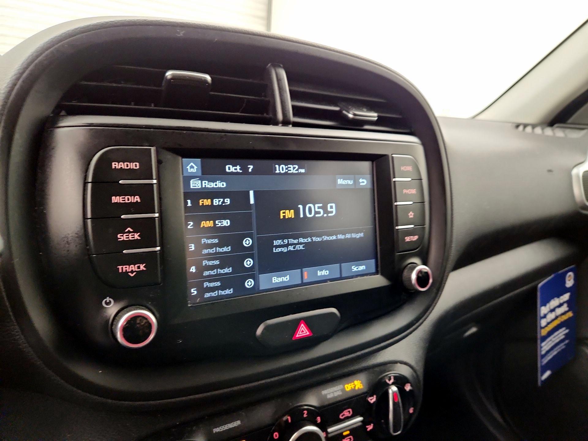 Thumbnail: 2020 Kia Soul - 15