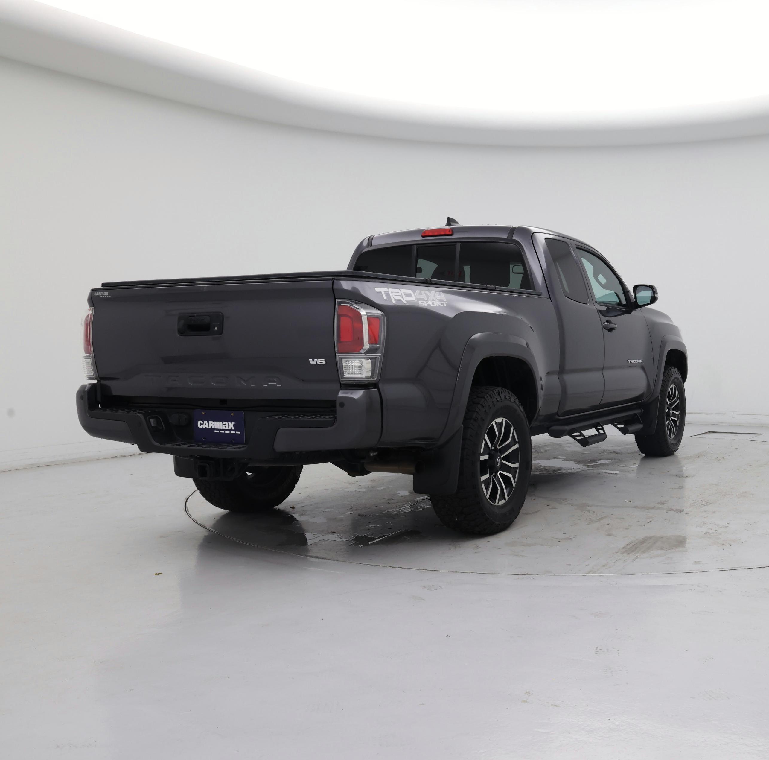 Thumbnail: 2021 Toyota Tacoma - 8