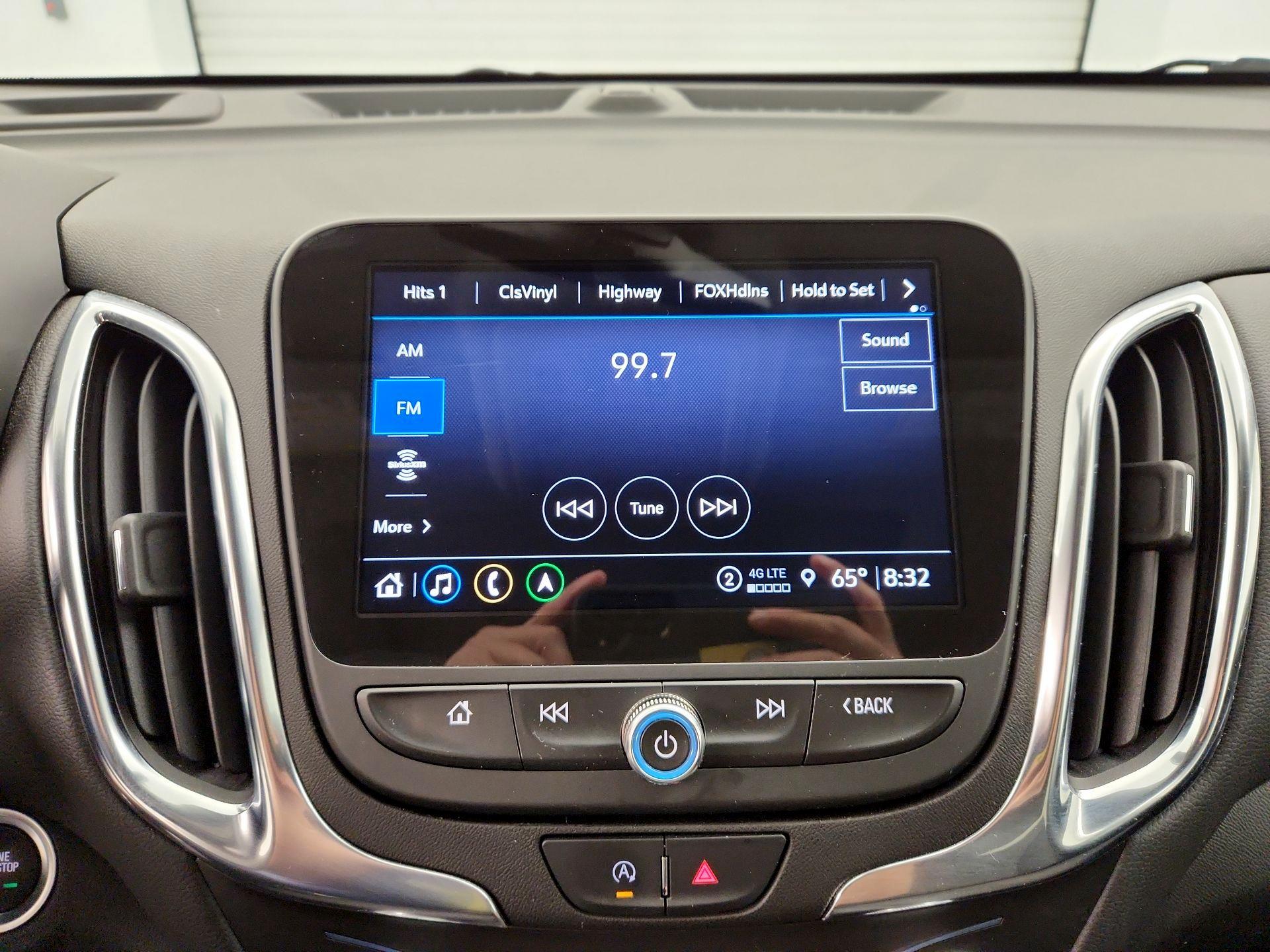 Thumbnail: 2022 Chevrolet Equinox - 16