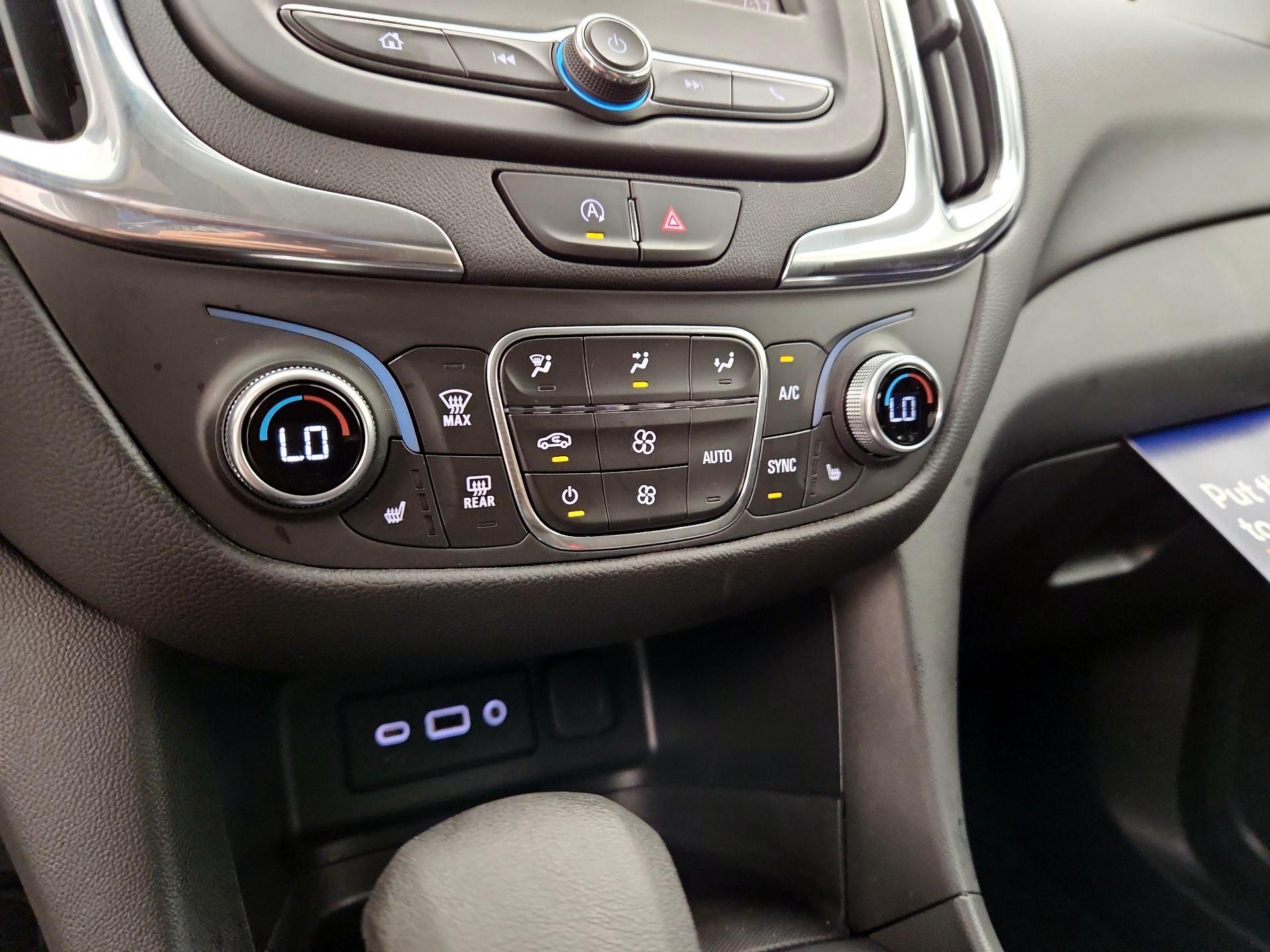 Thumbnail: 2022 Chevrolet Equinox - 16