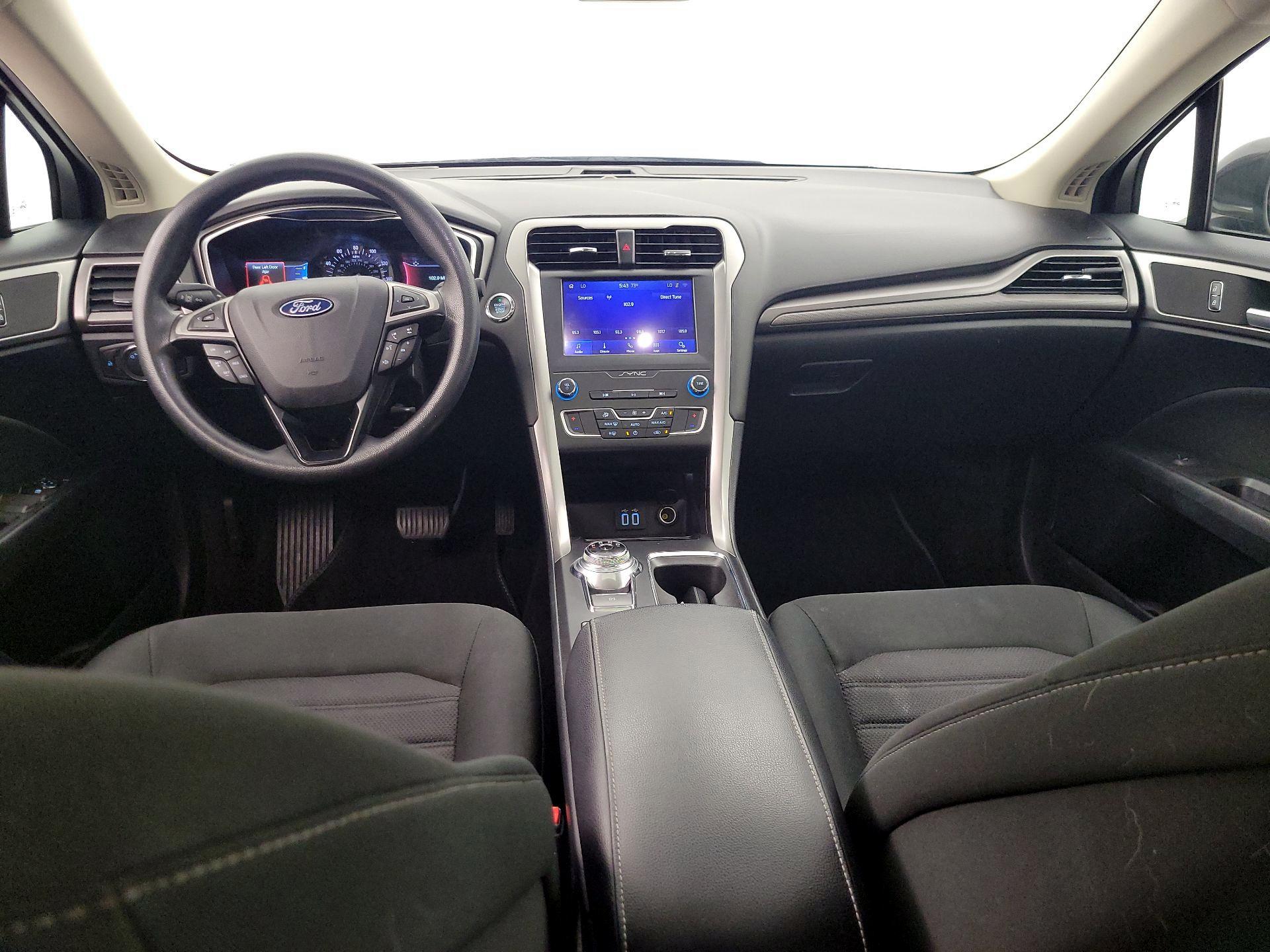 Thumbnail: 2020 Ford Fusion - 9