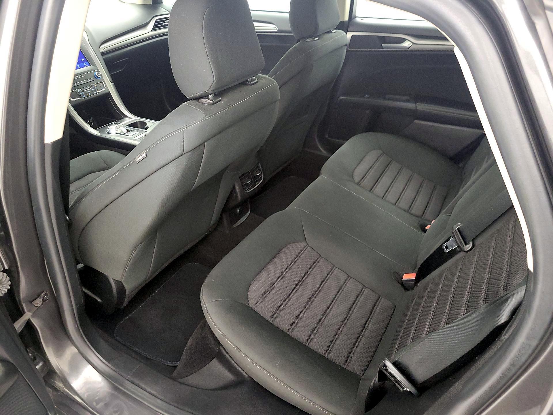 Thumbnail: 2020 Ford Fusion - 20