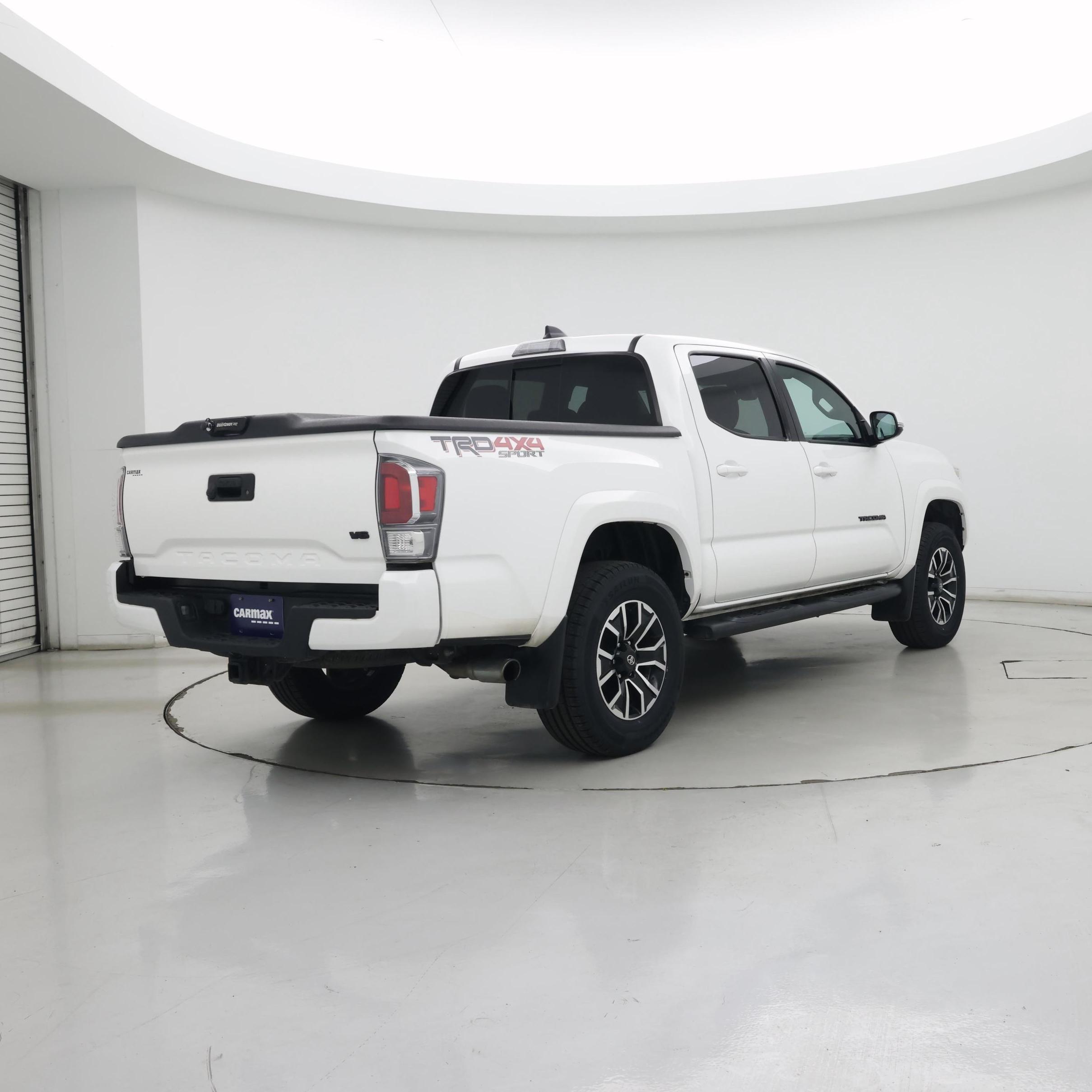 Thumbnail: 2021 Toyota Tacoma - 8