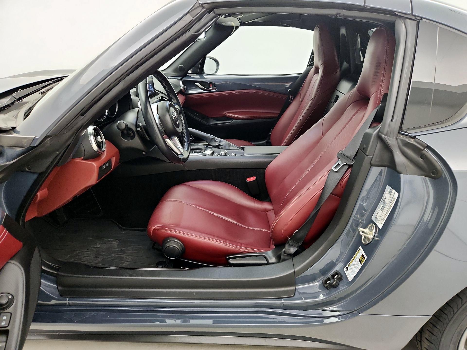 Thumbnail: 2020 Mazda MX-5 Miata - 11