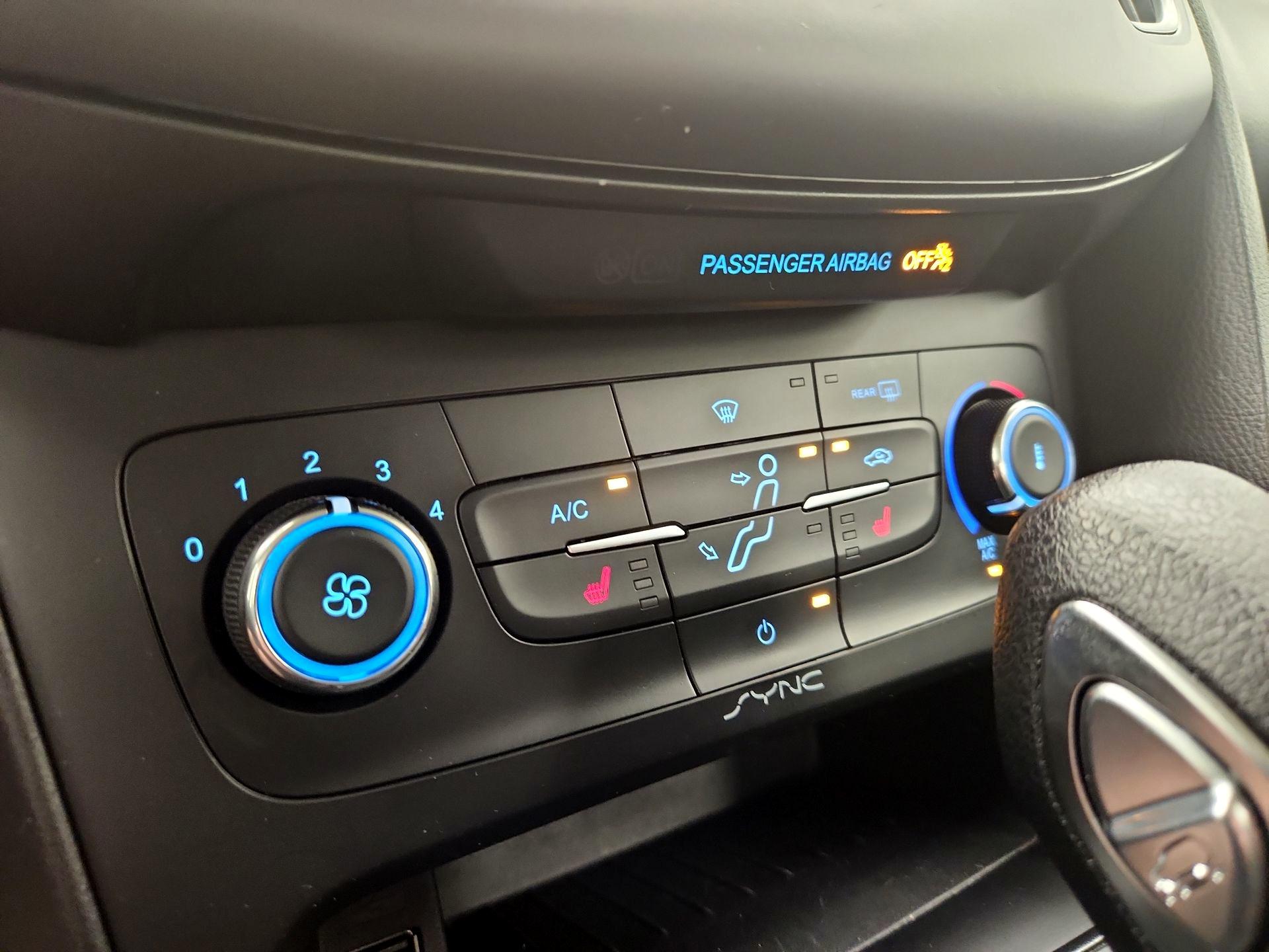 Thumbnail: 2018 Ford Focus - 16