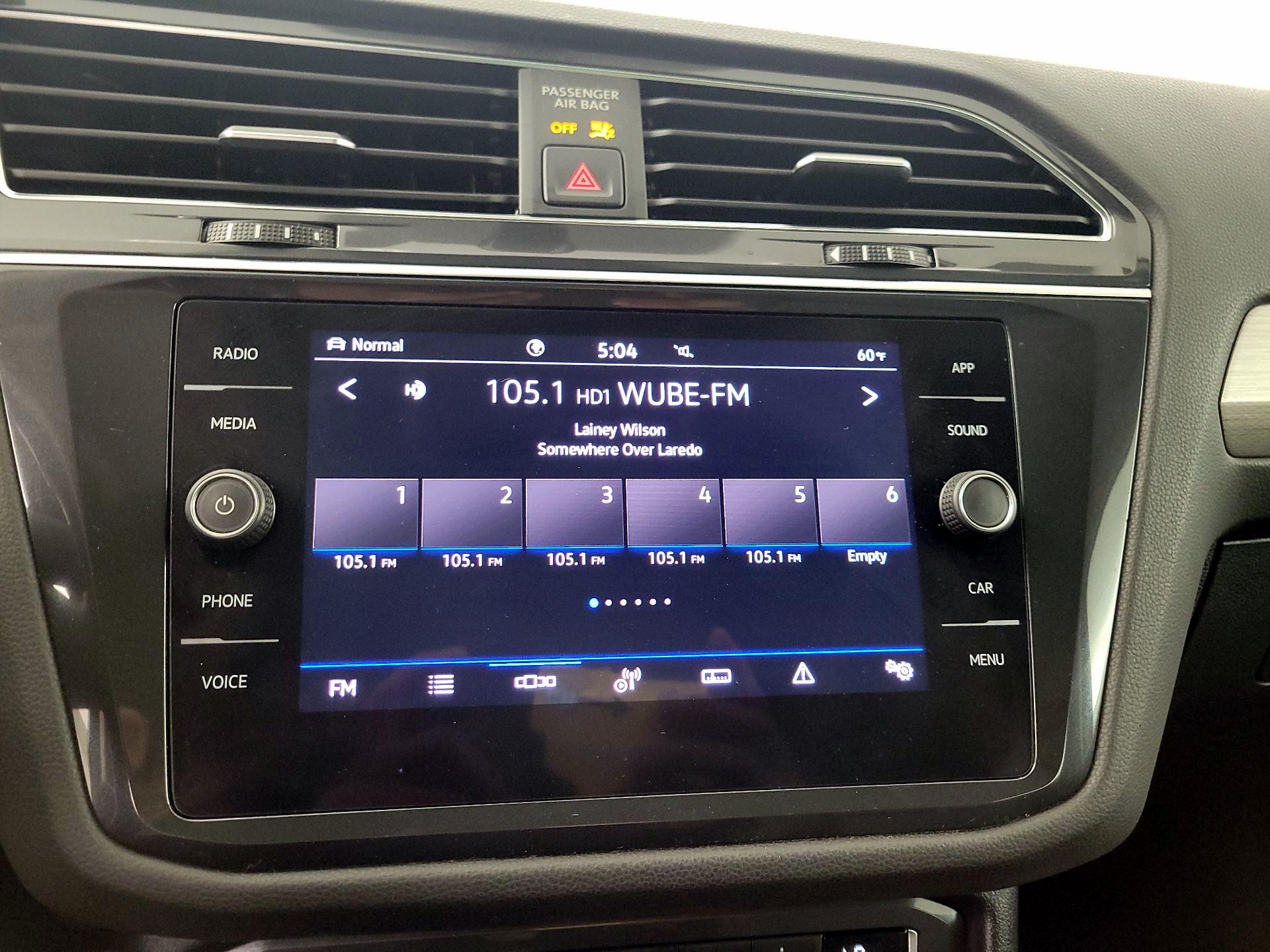 Thumbnail: 2021 Volkswagen Tiguan - 15