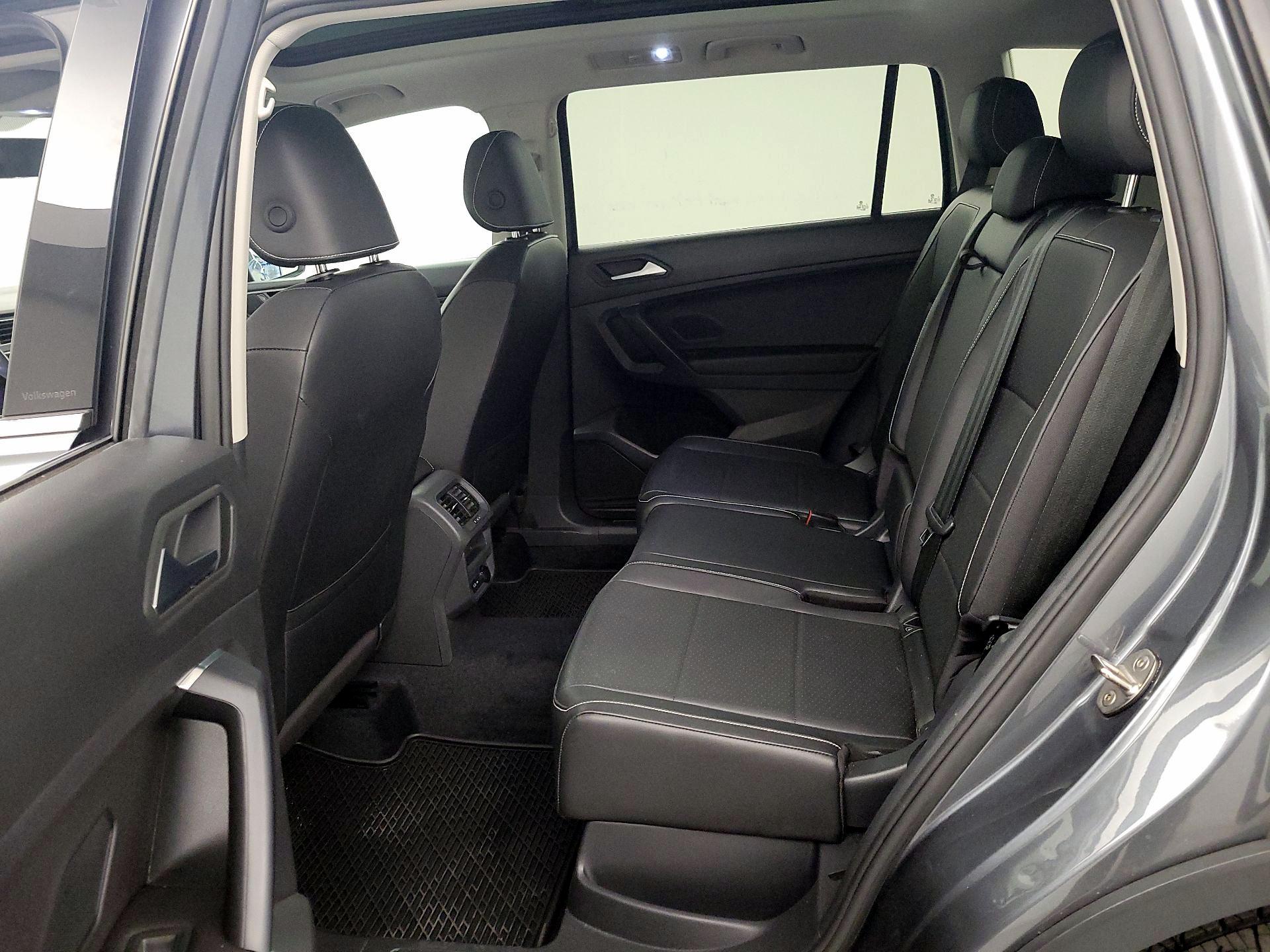 Thumbnail: 2021 Volkswagen Tiguan - 20