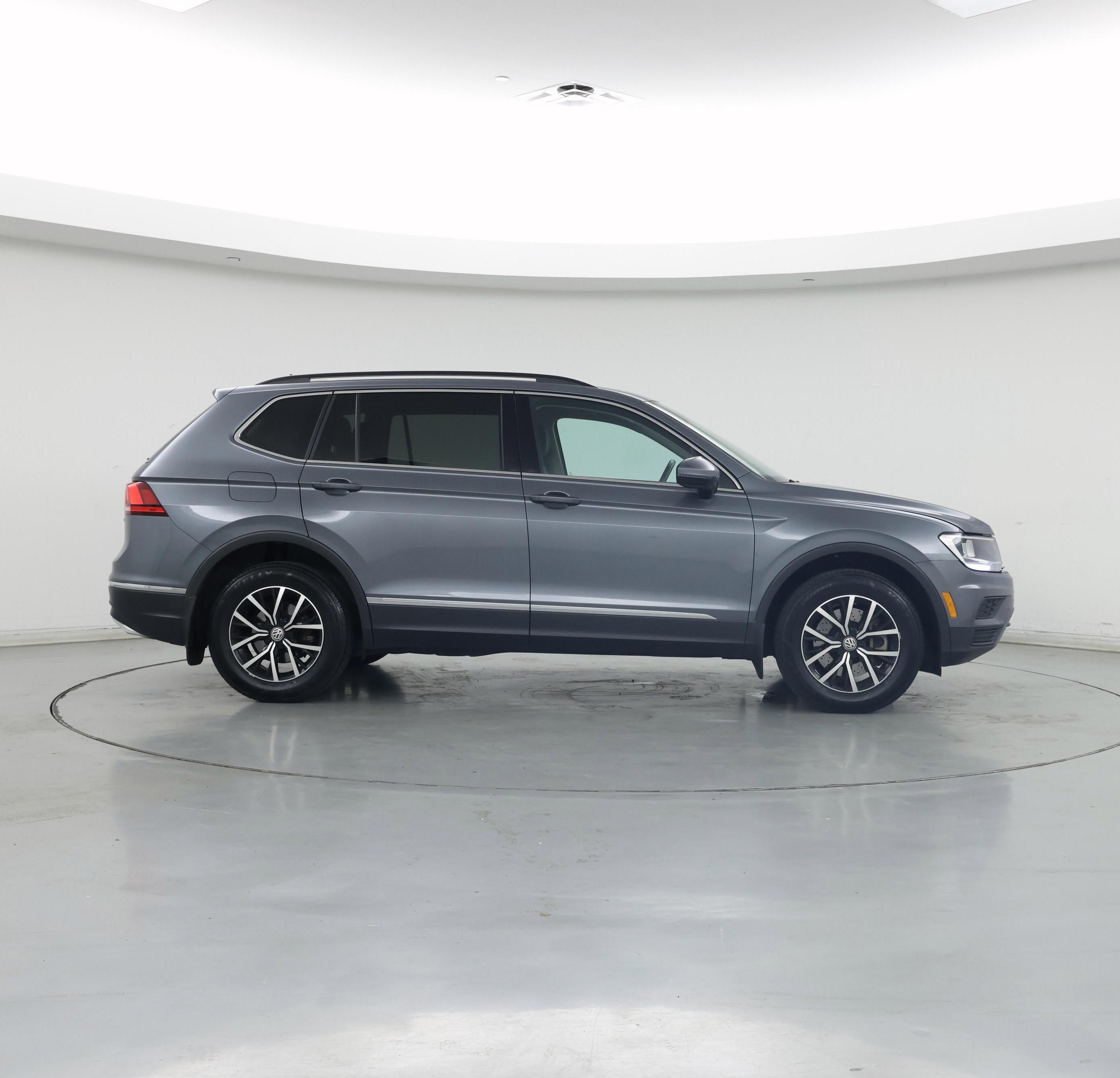 Thumbnail: 2021 Volkswagen Tiguan - 7