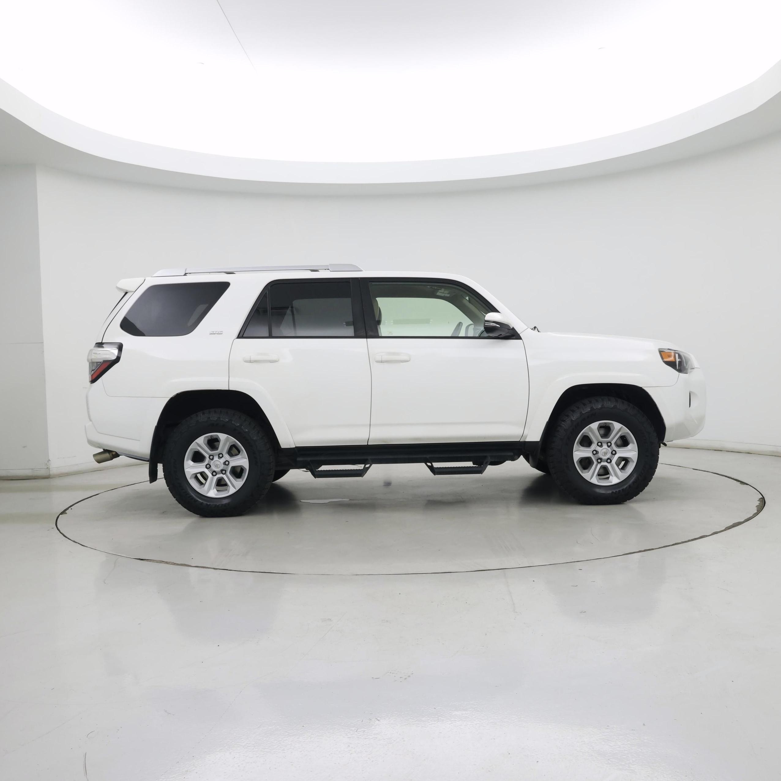 Thumbnail: 2018 Toyota 4Runner - 7