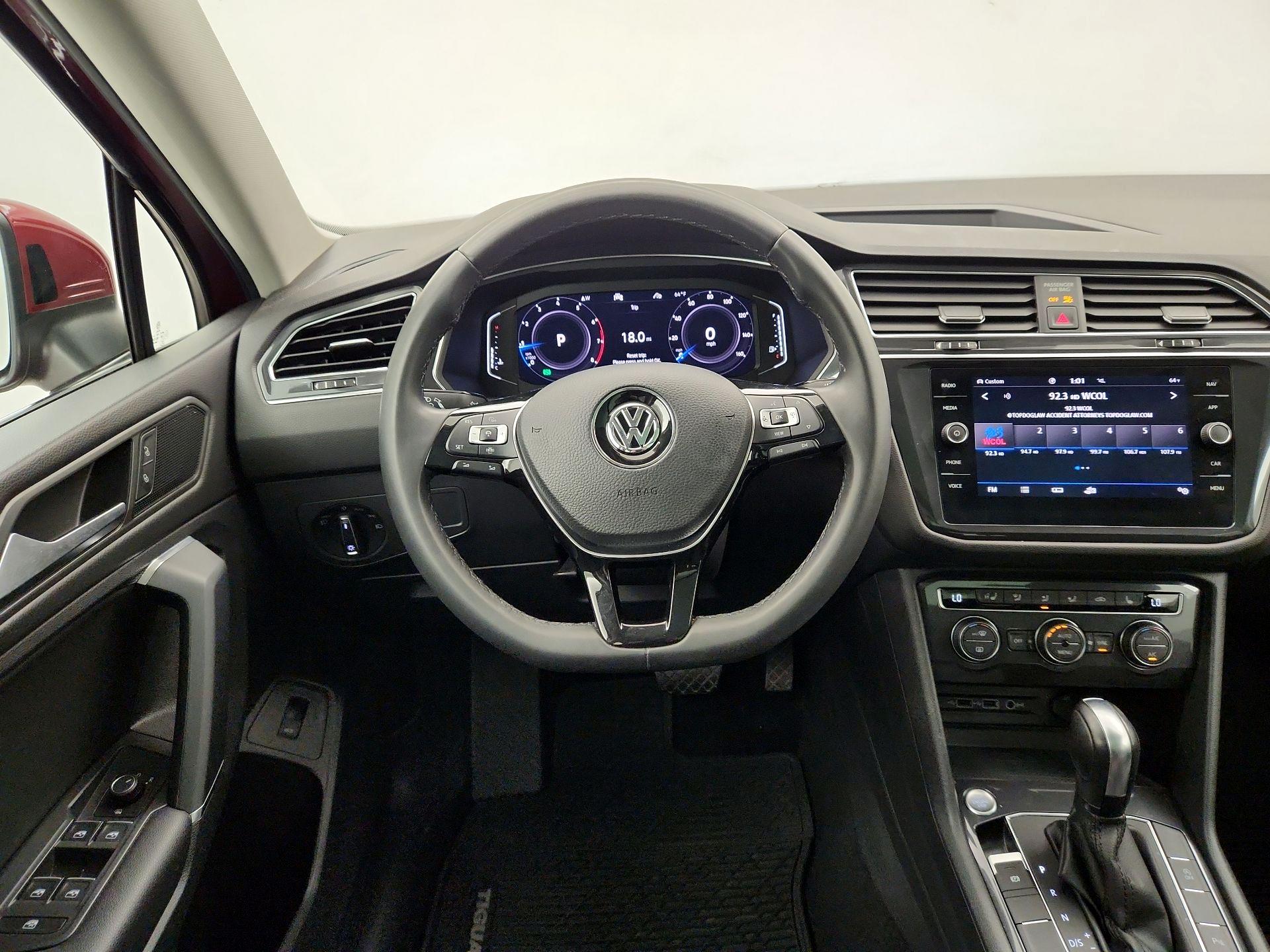 Thumbnail: 2020 Volkswagen Tiguan - 10