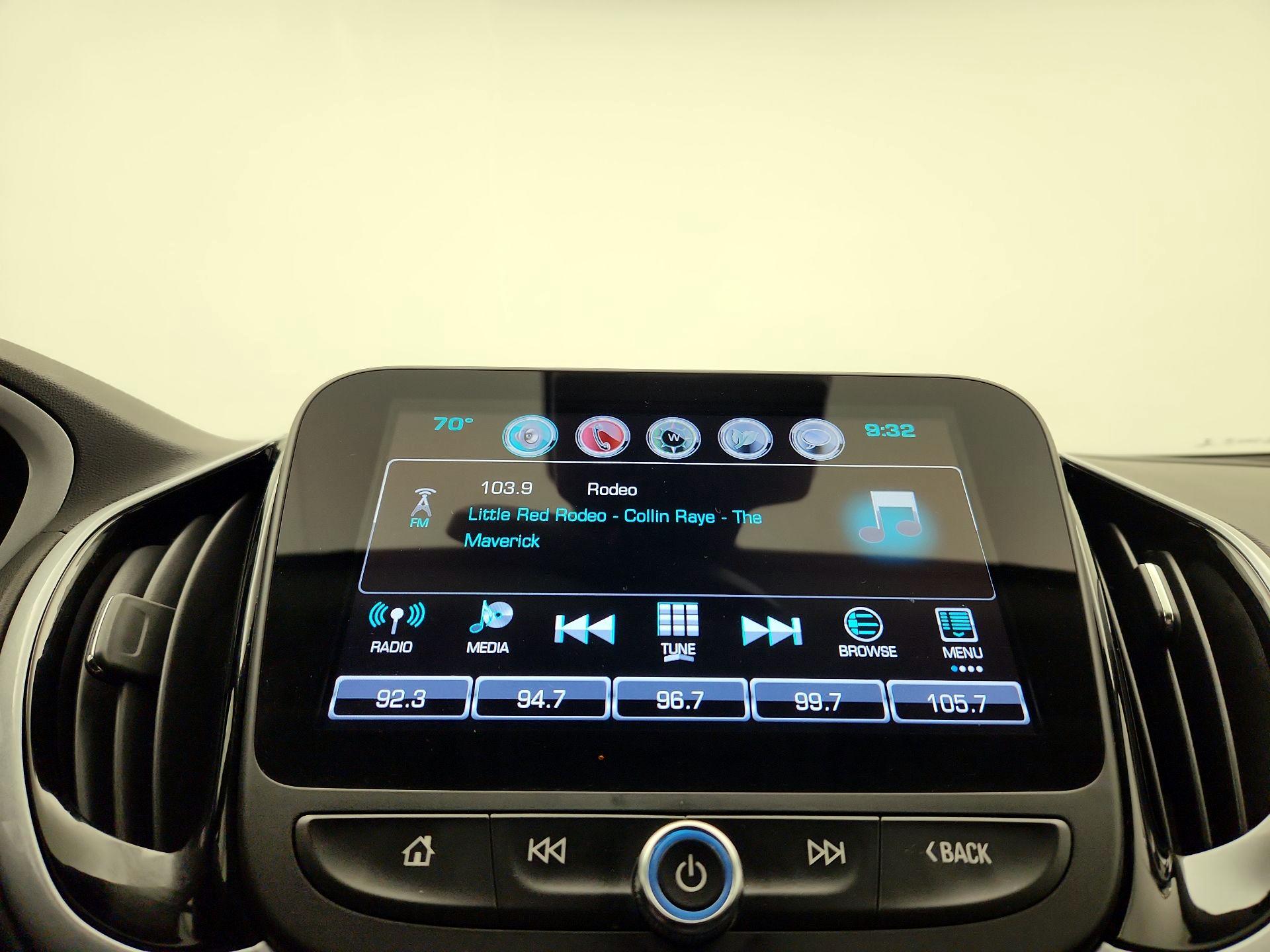 Thumbnail: 2017 Chevrolet Volt - 15