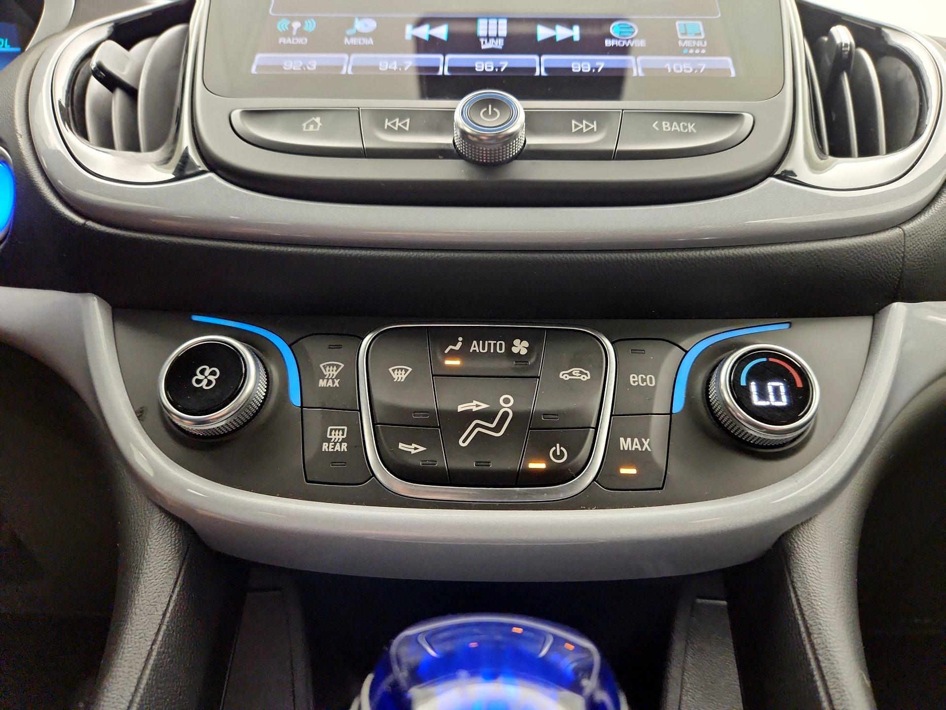 Thumbnail: 2017 Chevrolet Volt - 16