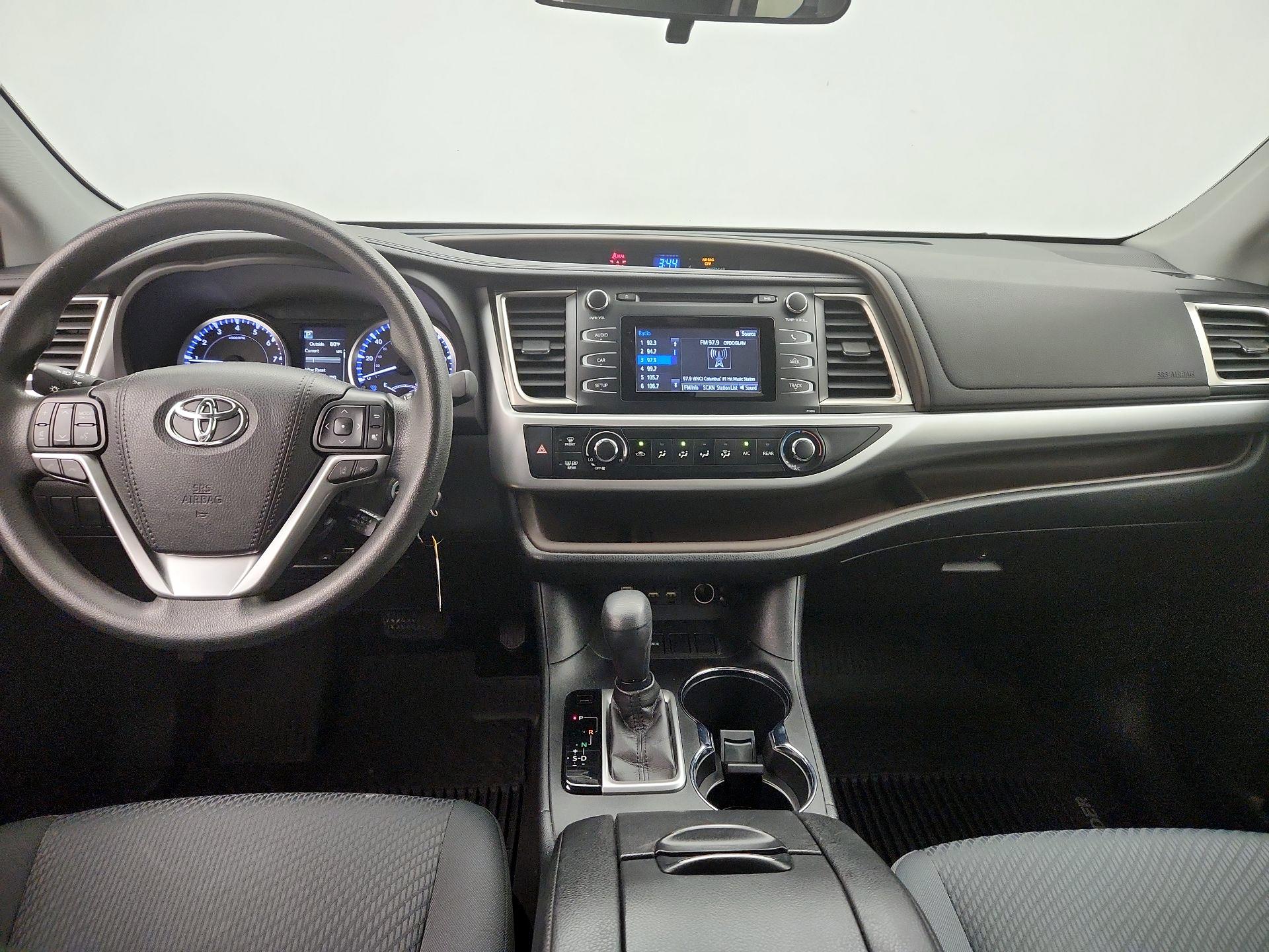 Thumbnail: 2019 Toyota Highlander - 9