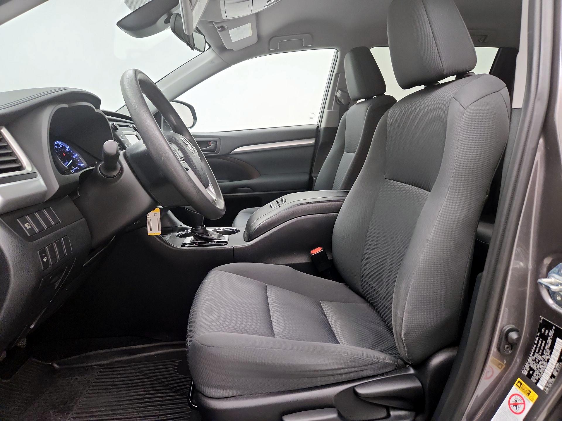 Thumbnail: 2019 Toyota Highlander - 11