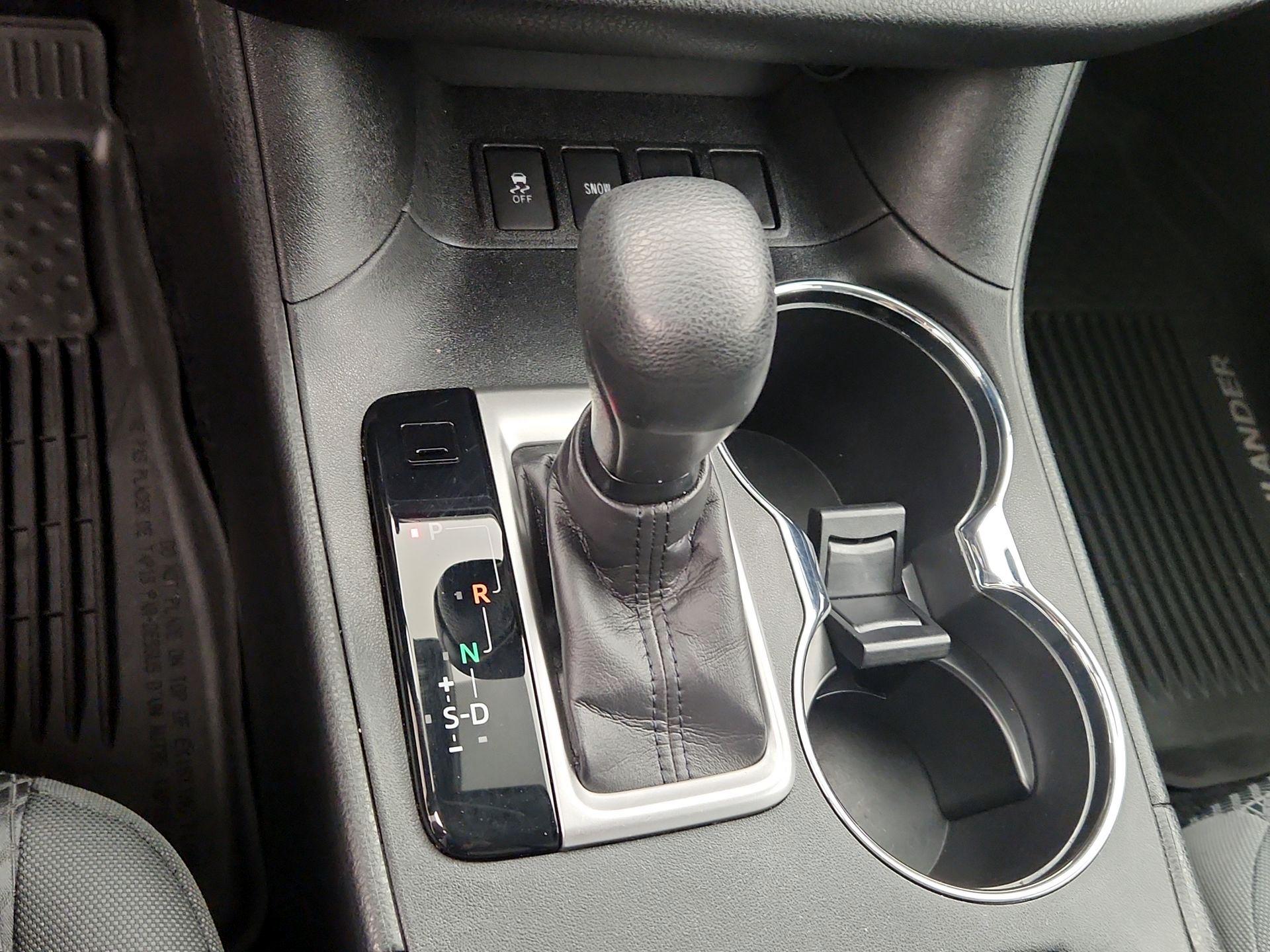 Thumbnail: 2019 Toyota Highlander - 17