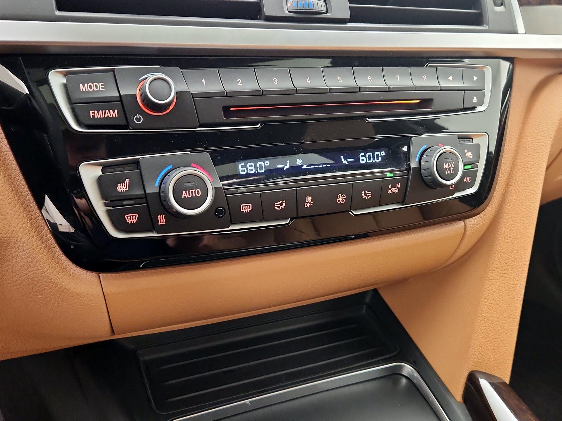 Thumbnail: 2018 BMW 3 Series - 17
